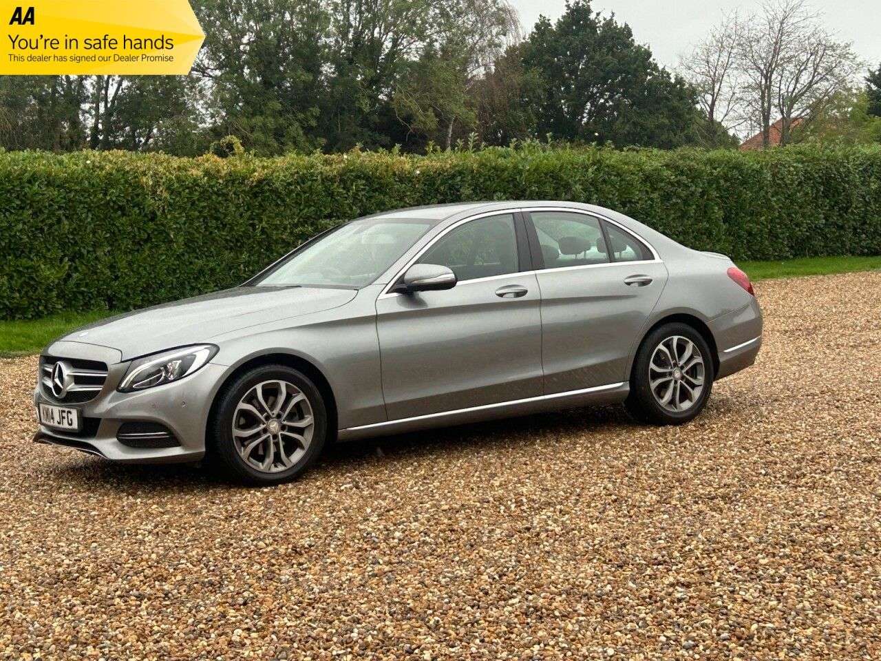 A 2014 MERCEDES-BENZ C CLASS 2.1 C220 BlueTEC Sport Saloon 4dr Diesel G-Tronic+ Euro 6 (s/s) (170 ps) mo A 2014 MERCEDES-BENZ C CLASS 2.1 C220 BlueTEC Sport Saloon 4dr Diesel G-Tronic+ Euro 6 (s/s) (170 ps) mo