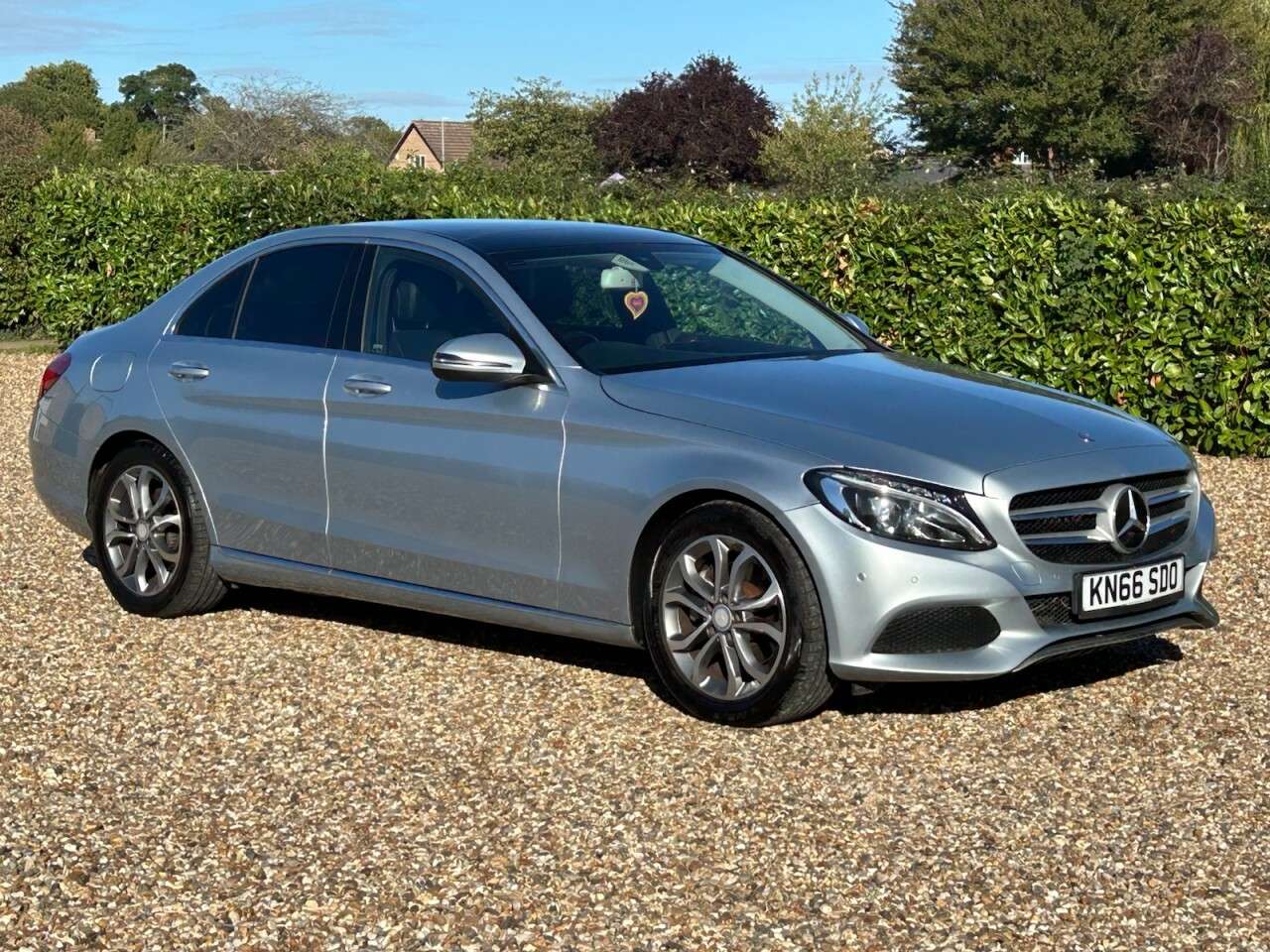 A 2016 MERCEDES-BENZ C CLASS 2.1 C220d Sport (Premium) Saloon 4dr Diesel 7G-Tronic+ Euro 6 (s/s) (170 ps A 2016 MERCEDES-BENZ C CLASS 2.1 C220d Sport (Premium) Saloon 4dr Diesel 7G-Tronic+ Euro 6 (s/s) (170 ps