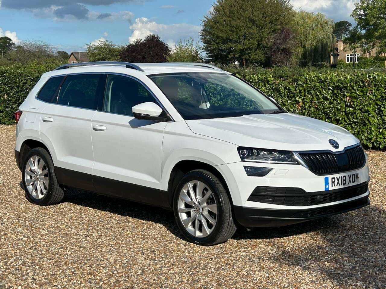 A 2018 SKODA KAROQ 1.5 TSI SE L SUV 5dr Petrol Manual Euro 6 (s/s) (150 ps) mot march 2027 A 2018 SKODA KAROQ 1.5 TSI SE L SUV 5dr Petrol Manual Euro 6 (s/s) (150 ps) mot march 2027