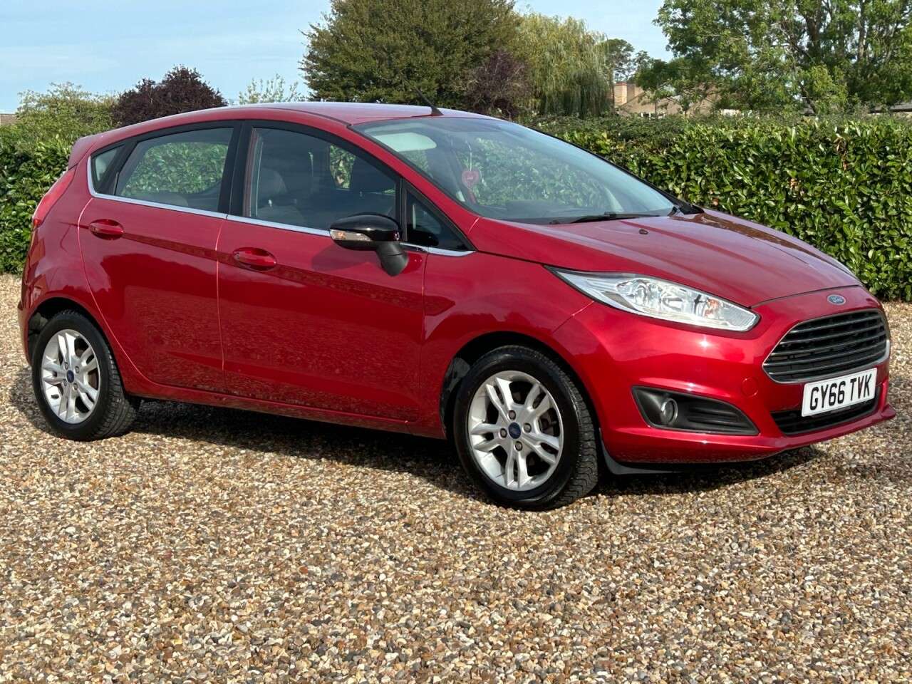 A 2016 FORD FIESTA 1.0T EcoBoost Zetec Hatchback 5dr Petrol Manual Euro 6 (s/s) (100 ps) A 2016 FORD FIESTA 1.0T EcoBoost Zetec Hatchback 5dr Petrol Manual Euro 6 (s/s) (100 ps)