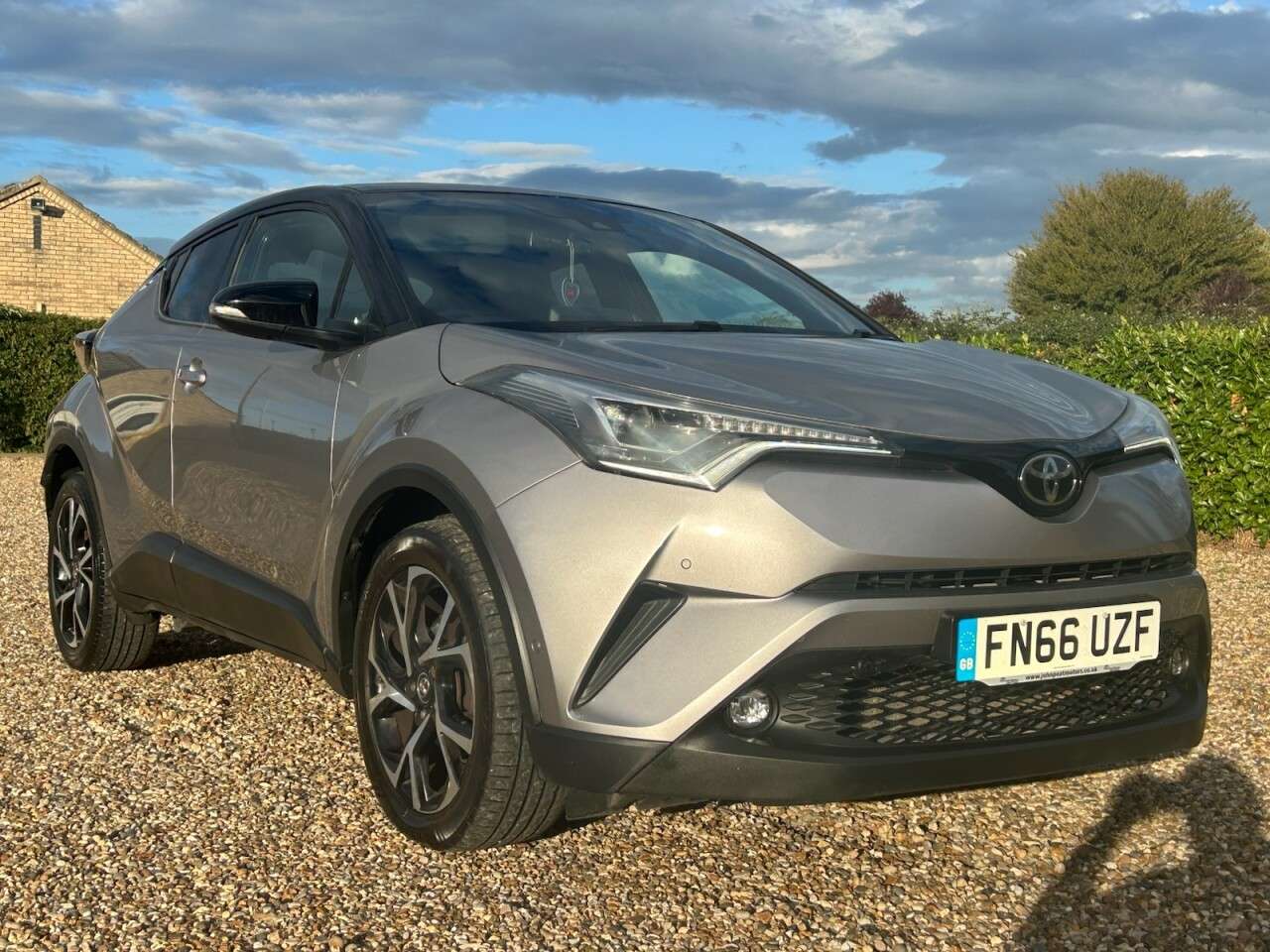 2017 TOYOTA C-HR 2017 TOYOTA C-HR