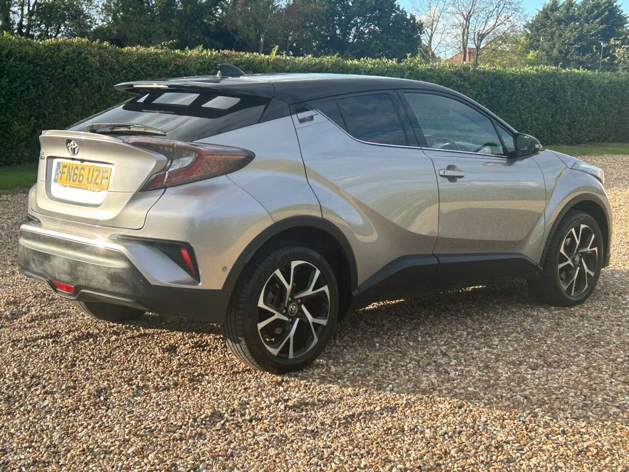 2017 TOYOTA C-HR 2017 TOYOTA C-HR