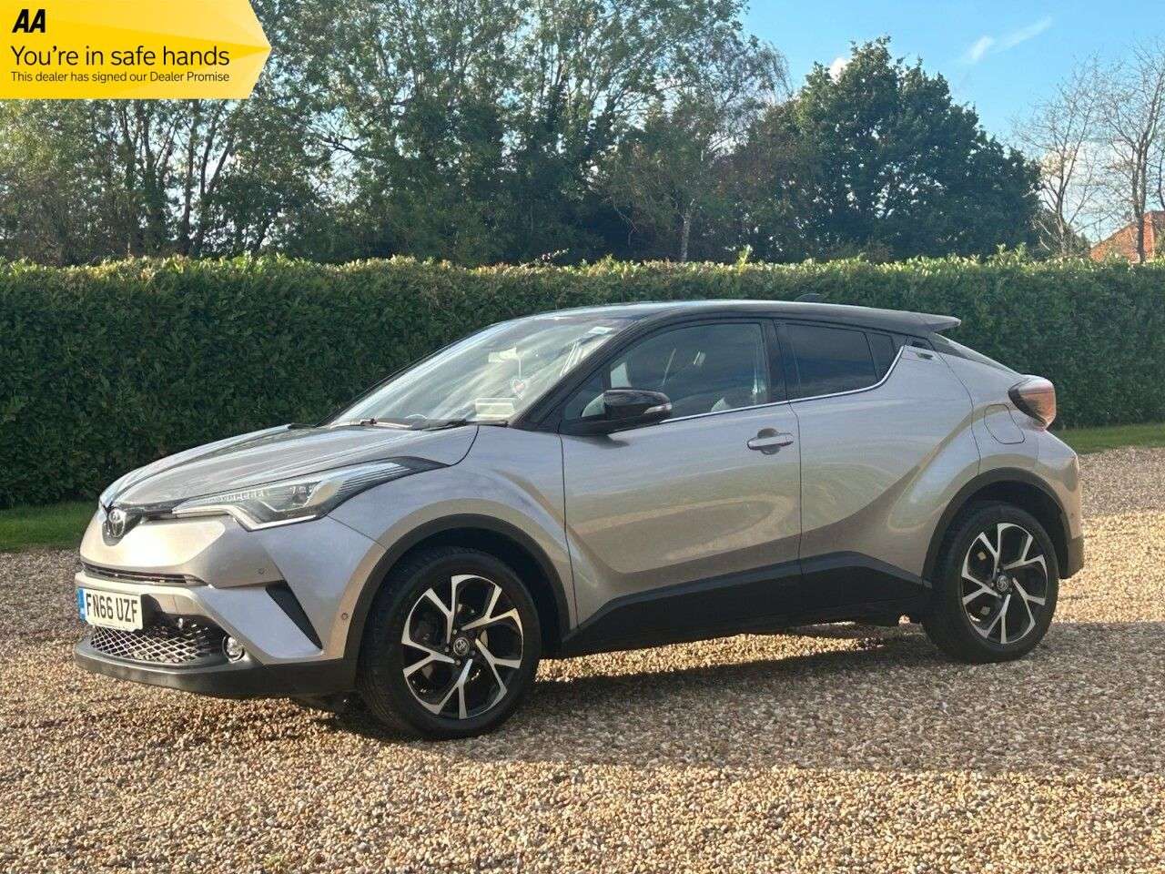 A 2017 TOYOTA C-HR 1.2 VVT-i Dynamic SUV 5dr Petrol Manual Euro 6 (s/s) (115 ps) mot until jun A 2017 TOYOTA C-HR 1.2 VVT-i Dynamic SUV 5dr Petrol Manual Euro 6 (s/s) (115 ps) mot until jun