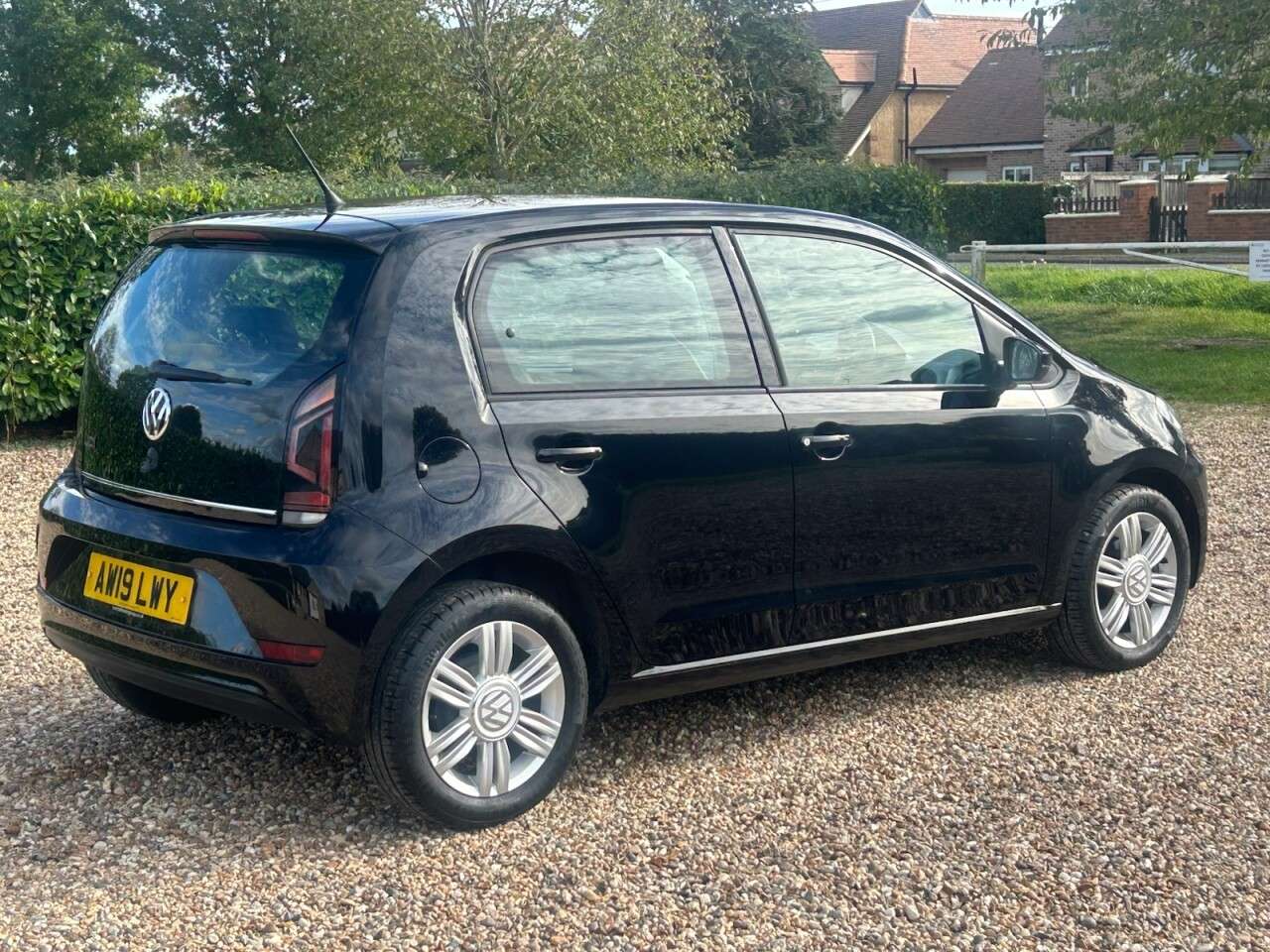 2019 VOLKSWAGEN UP! 2019 VOLKSWAGEN UP!