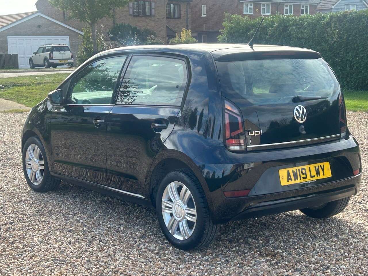 2019 VOLKSWAGEN UP! 2019 VOLKSWAGEN UP!