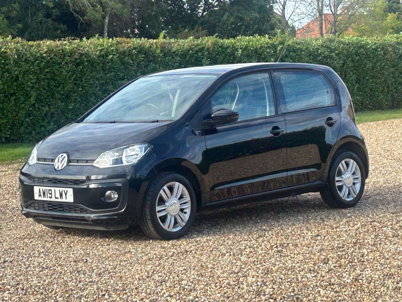 A 2019 VOLKSWAGEN UP! 1.0 High up! Hatchback 5dr Petrol Manual Euro 6 (s/s) (75 ps) mot july 2027 A 2019 VOLKSWAGEN UP! 1.0 High up! Hatchback 5dr Petrol Manual Euro 6 (s/s) (75 ps) mot july 2027