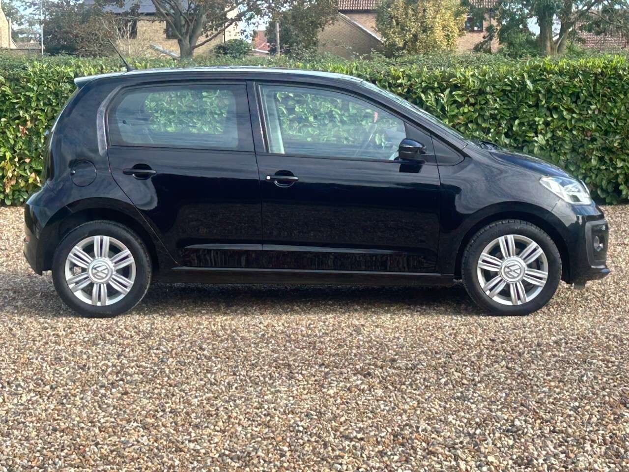2019 VOLKSWAGEN UP! 2019 VOLKSWAGEN UP!