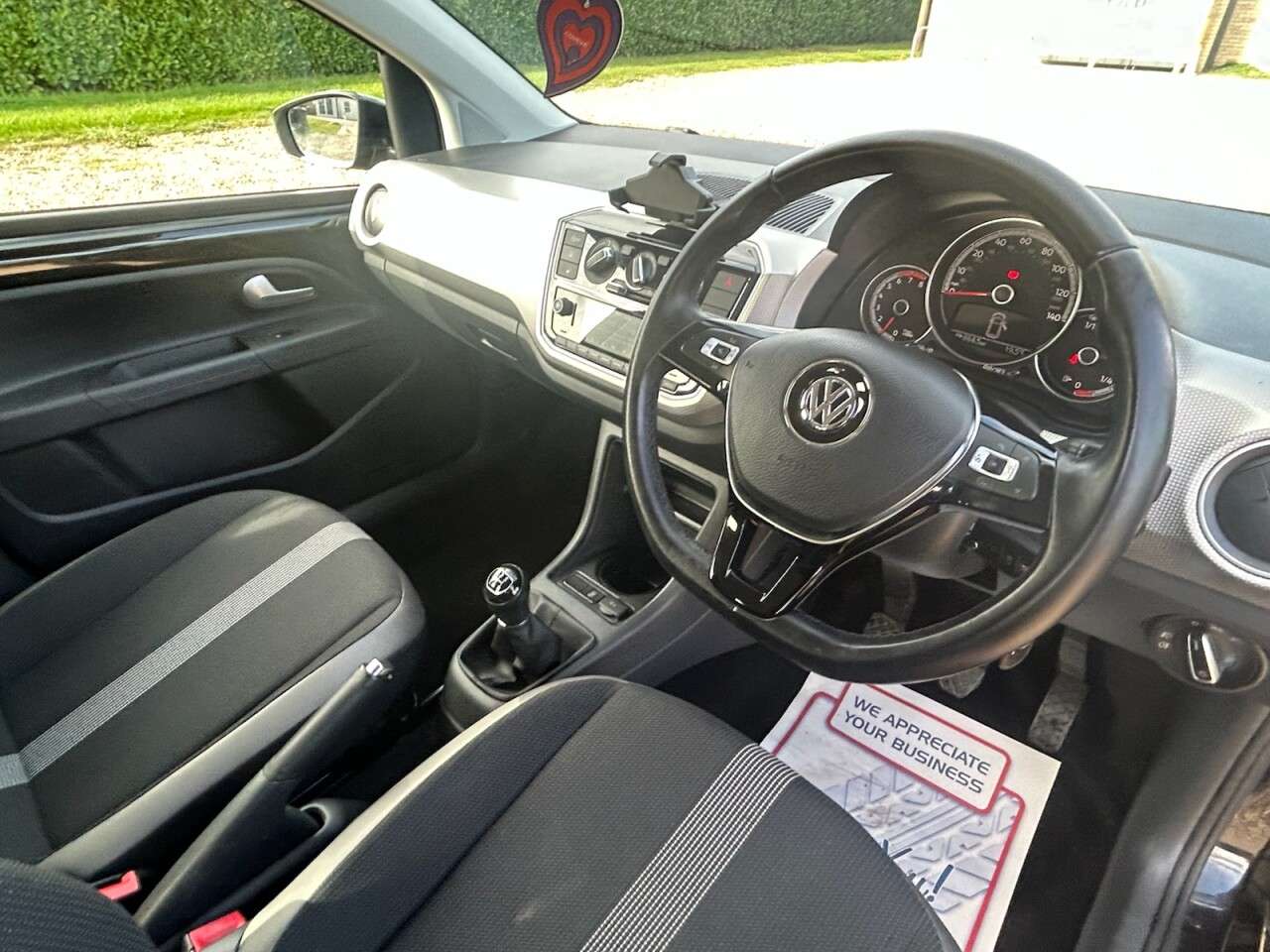 2019 VOLKSWAGEN UP! 2019 VOLKSWAGEN UP!