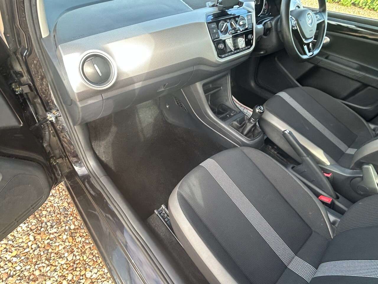 2019 VOLKSWAGEN UP! 2019 VOLKSWAGEN UP!
