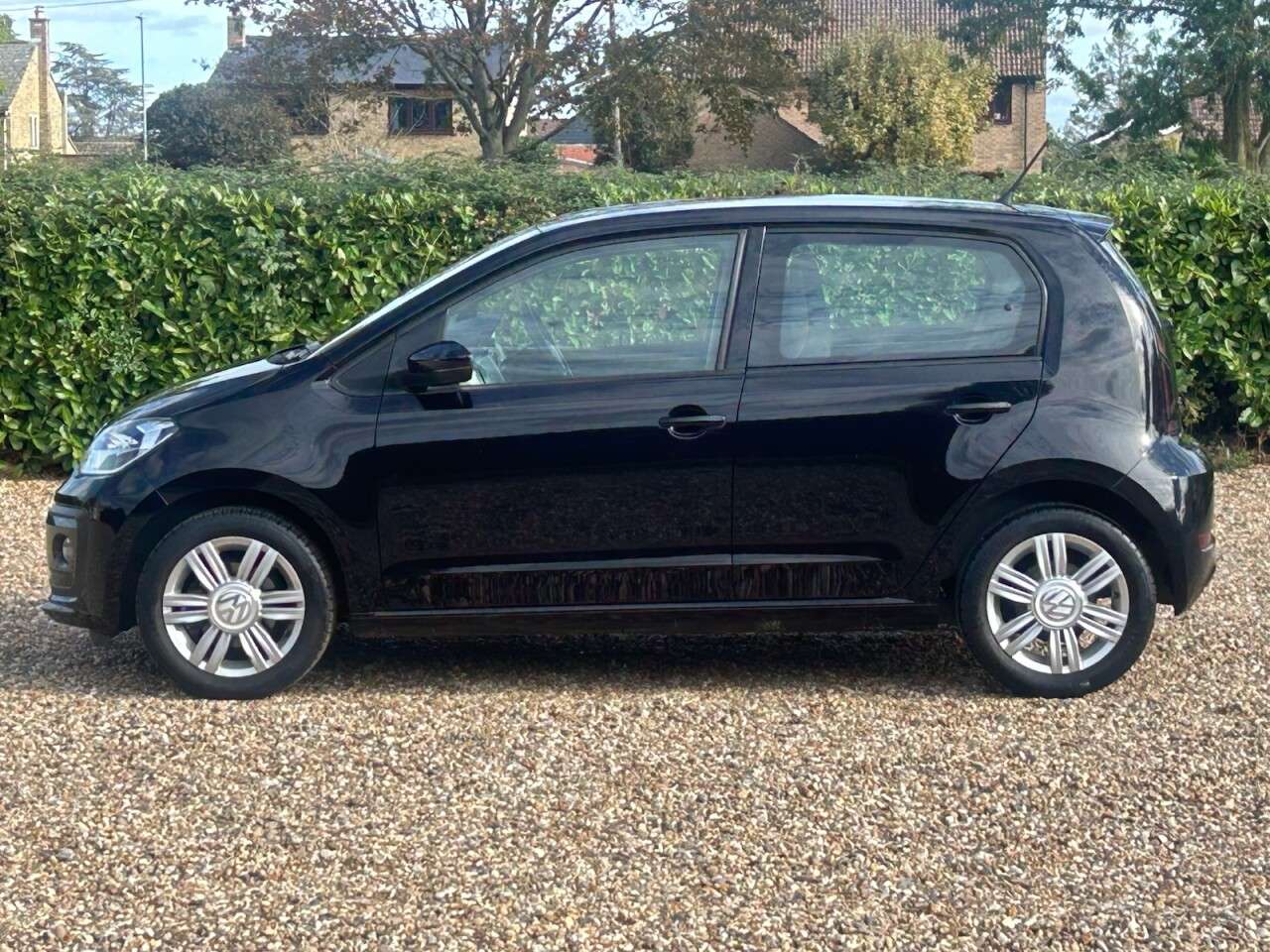 2019 VOLKSWAGEN UP! 2019 VOLKSWAGEN UP!