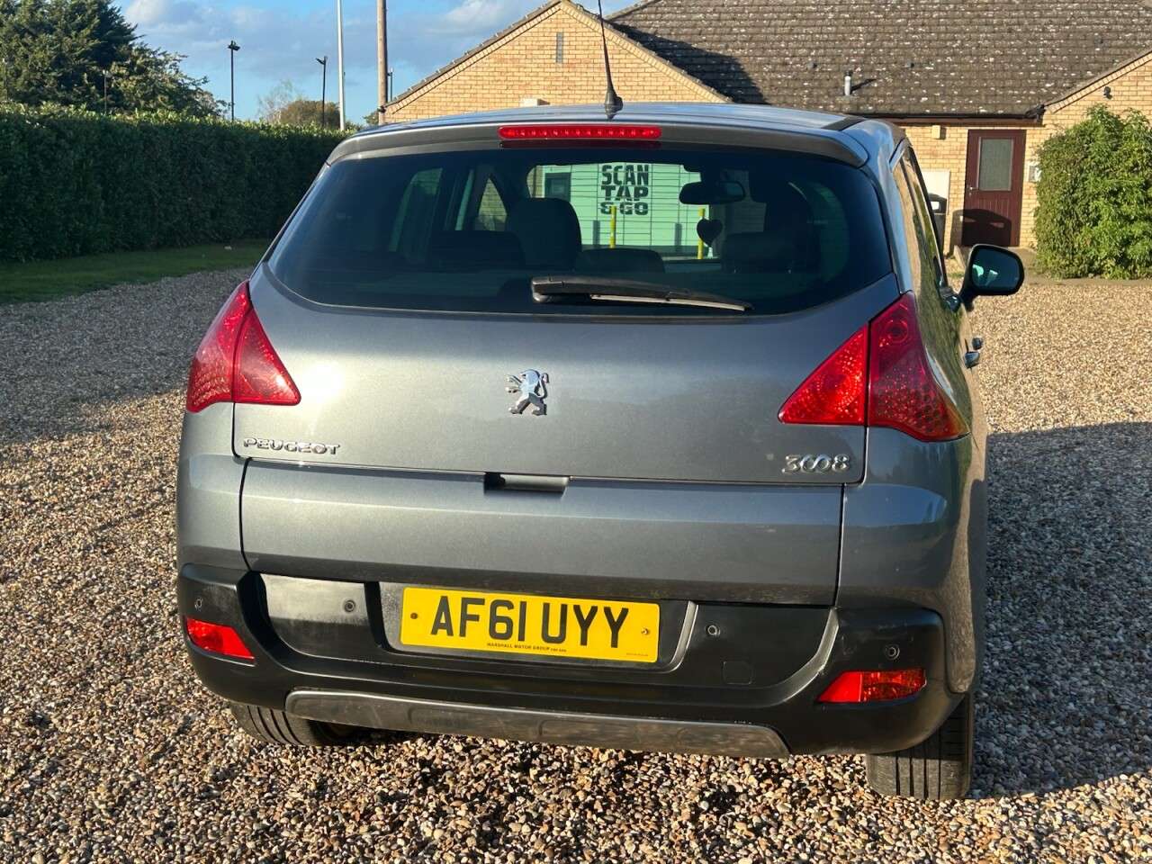 2011 PEUGEOT 3008 2011 PEUGEOT 3008
