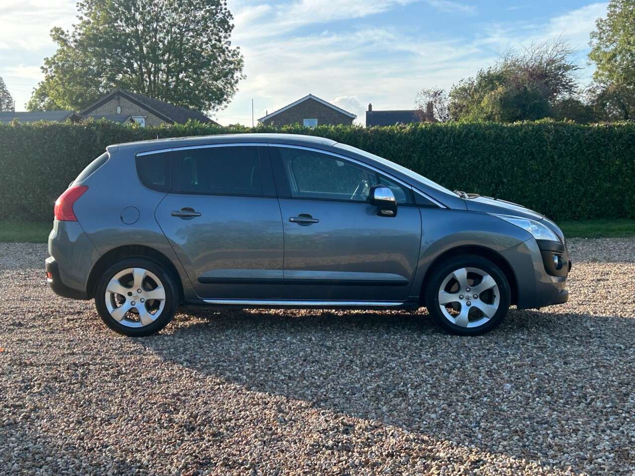2011 PEUGEOT 3008 2011 PEUGEOT 3008