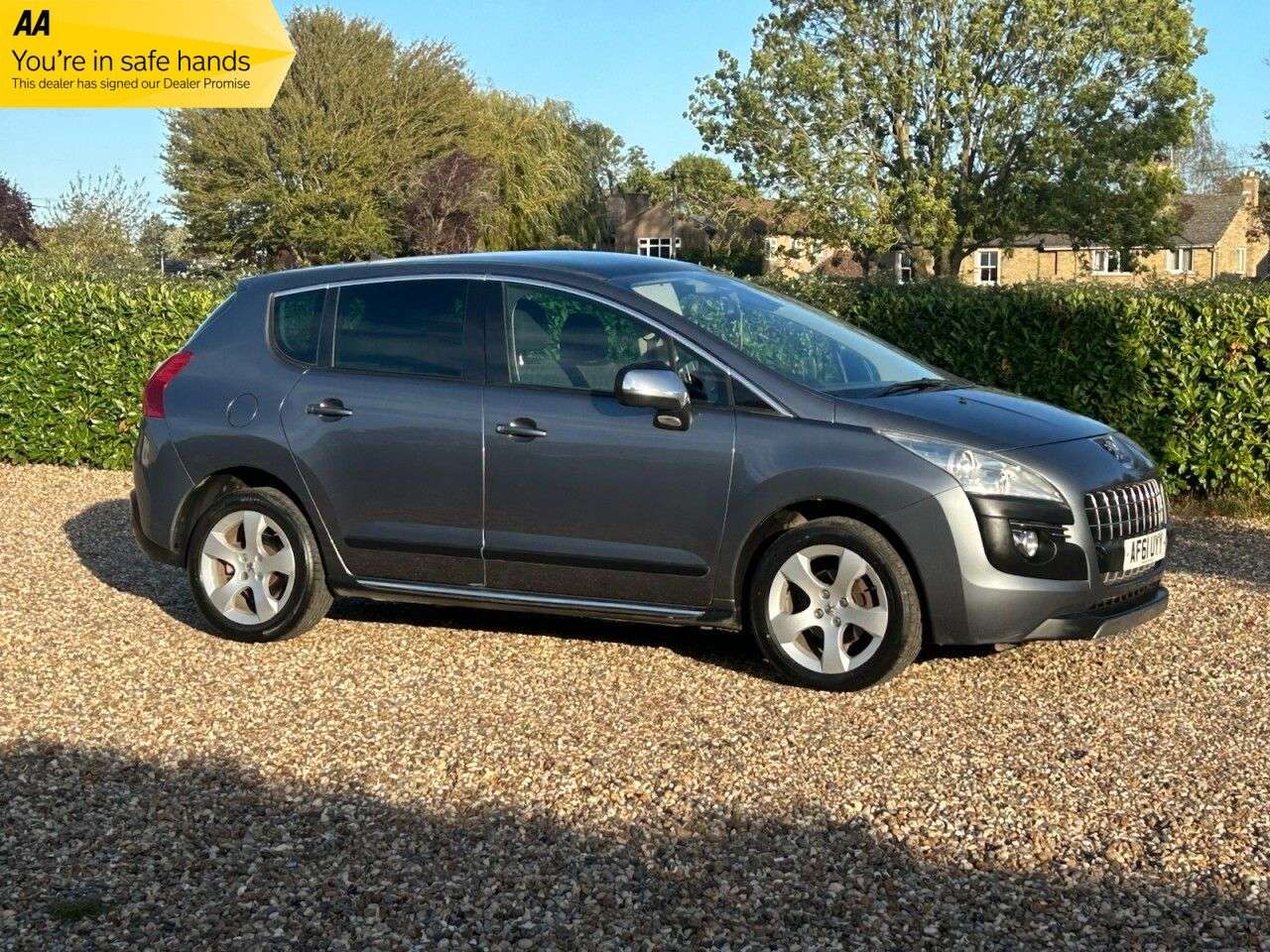 A 2011 PEUGEOT 3008 1.6 HDi Exclusive SUV 5dr Diesel Manual Euro 5 (112 ps) mot sept 2027 A 2011 PEUGEOT 3008 1.6 HDi Exclusive SUV 5dr Diesel Manual Euro 5 (112 ps) mot sept 2027