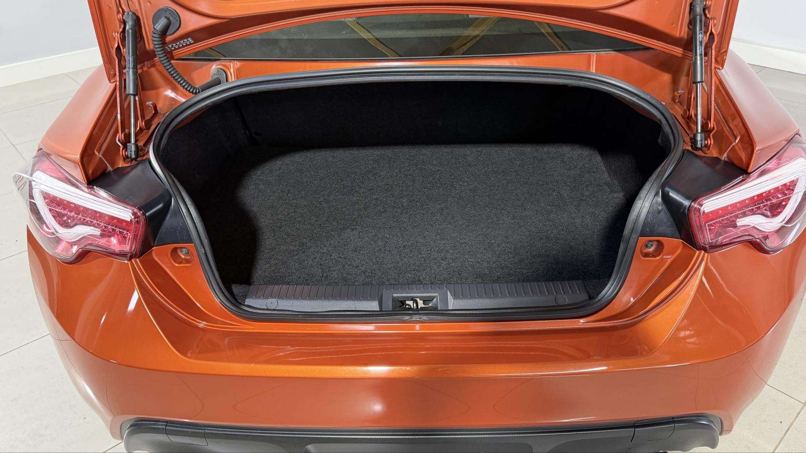 2014 TOYOTA GT86 2014 TOYOTA GT86