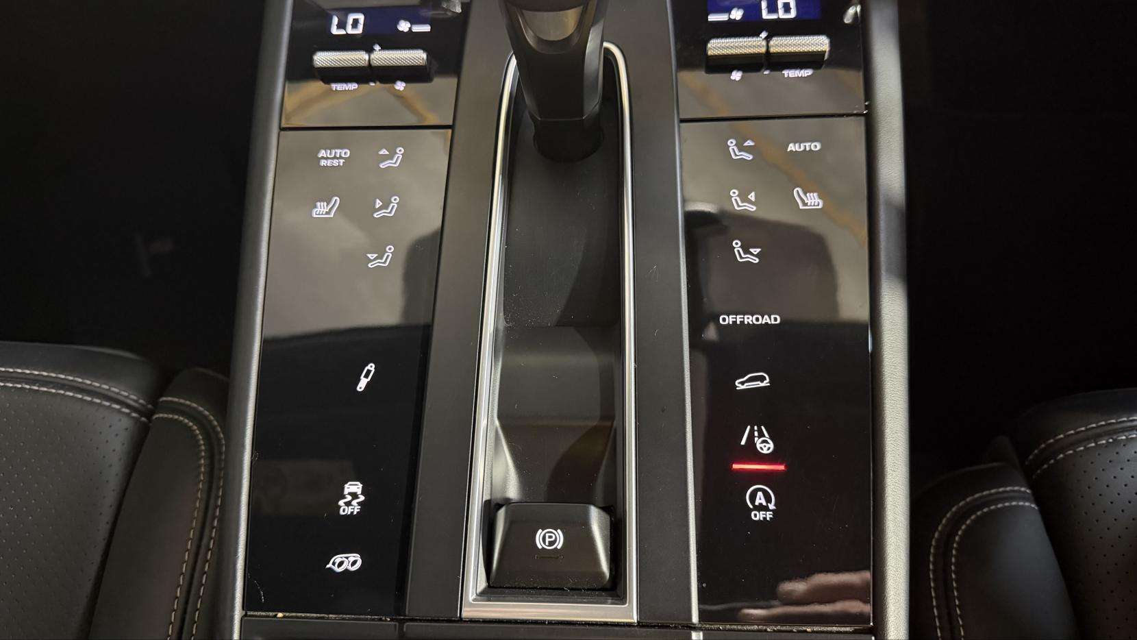 2022 PORSCHE MACAN 2022 PORSCHE MACAN