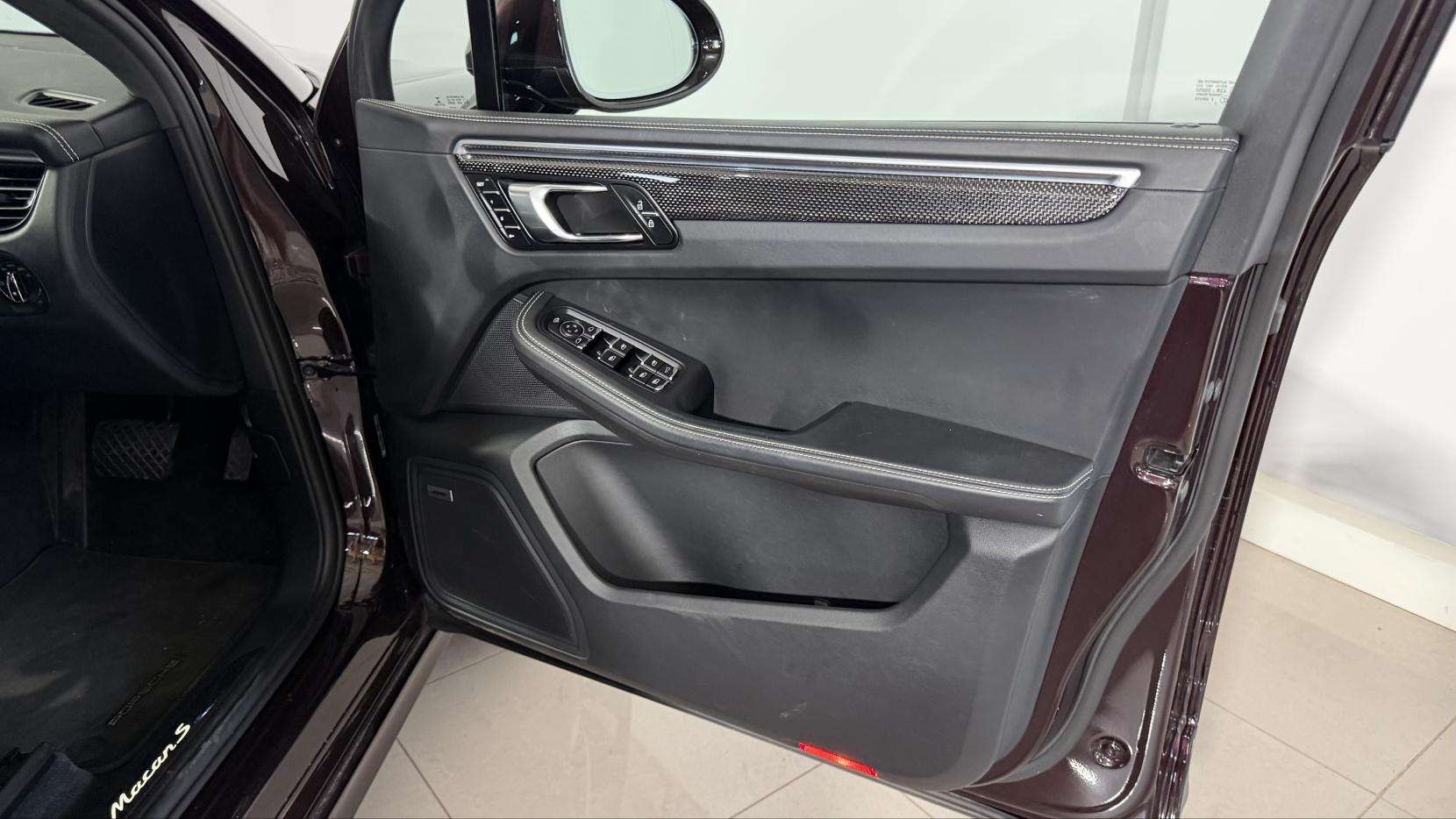 2022 PORSCHE MACAN 2022 PORSCHE MACAN