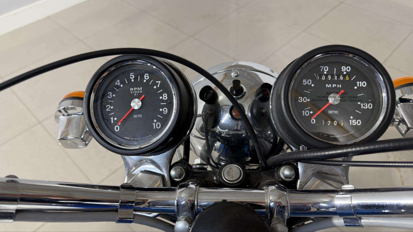 2016 TRIUMPH TROPHY TR6C 2016 TRIUMPH TROPHY TR6C