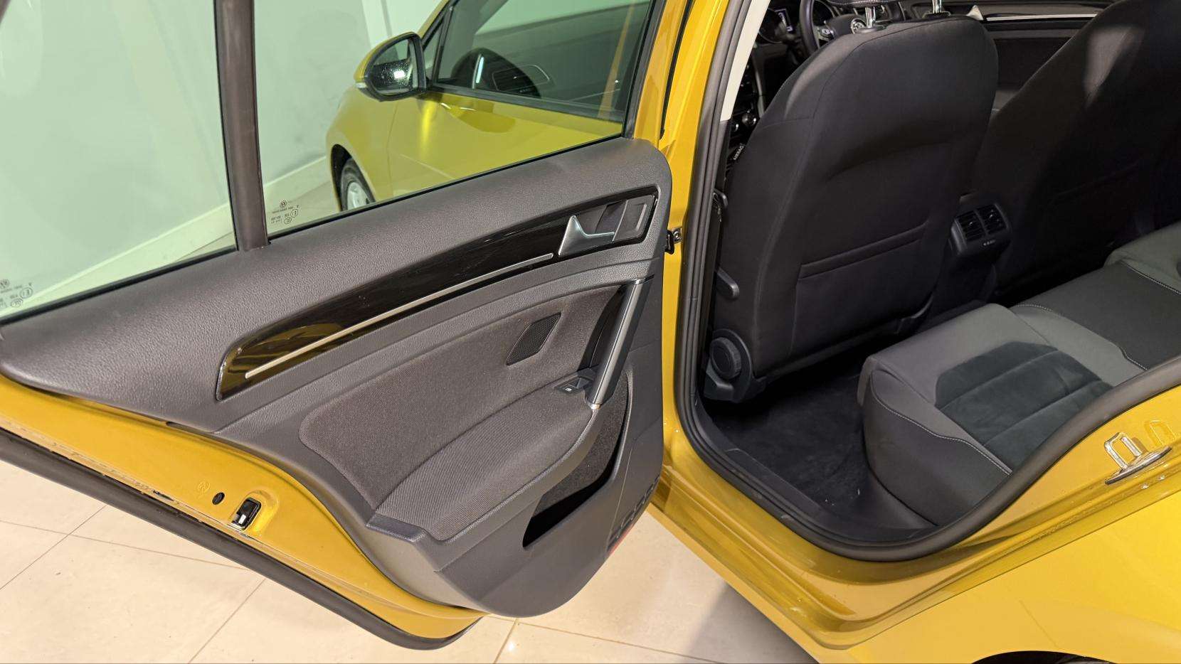 2018 VOLKSWAGEN GOLF 2018 VOLKSWAGEN GOLF