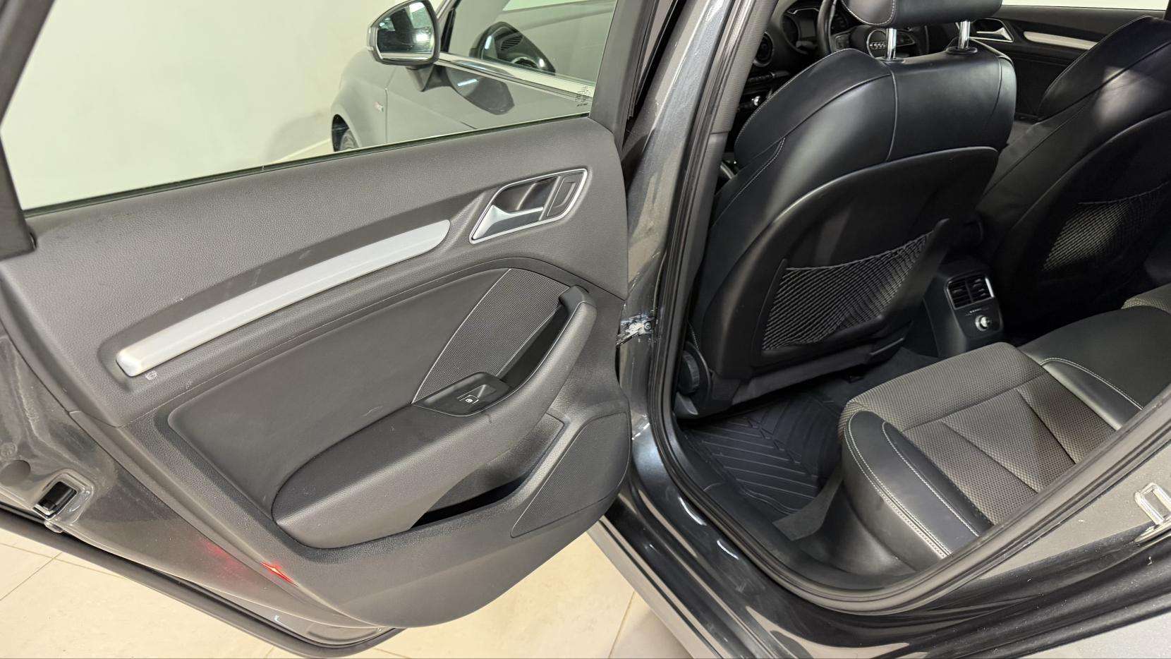 2017 AUDI A3 2017 AUDI A3