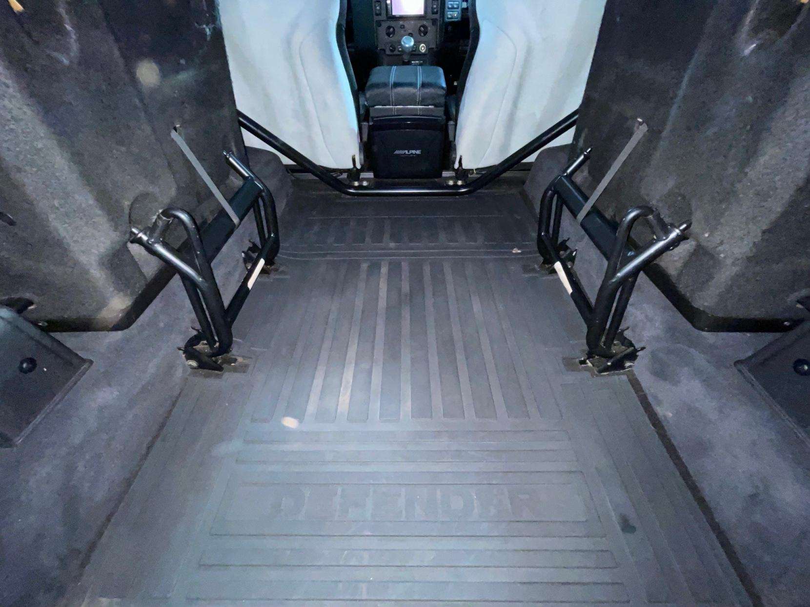 2009 LAND ROVER DEFENDER 2009 LAND ROVER DEFENDER