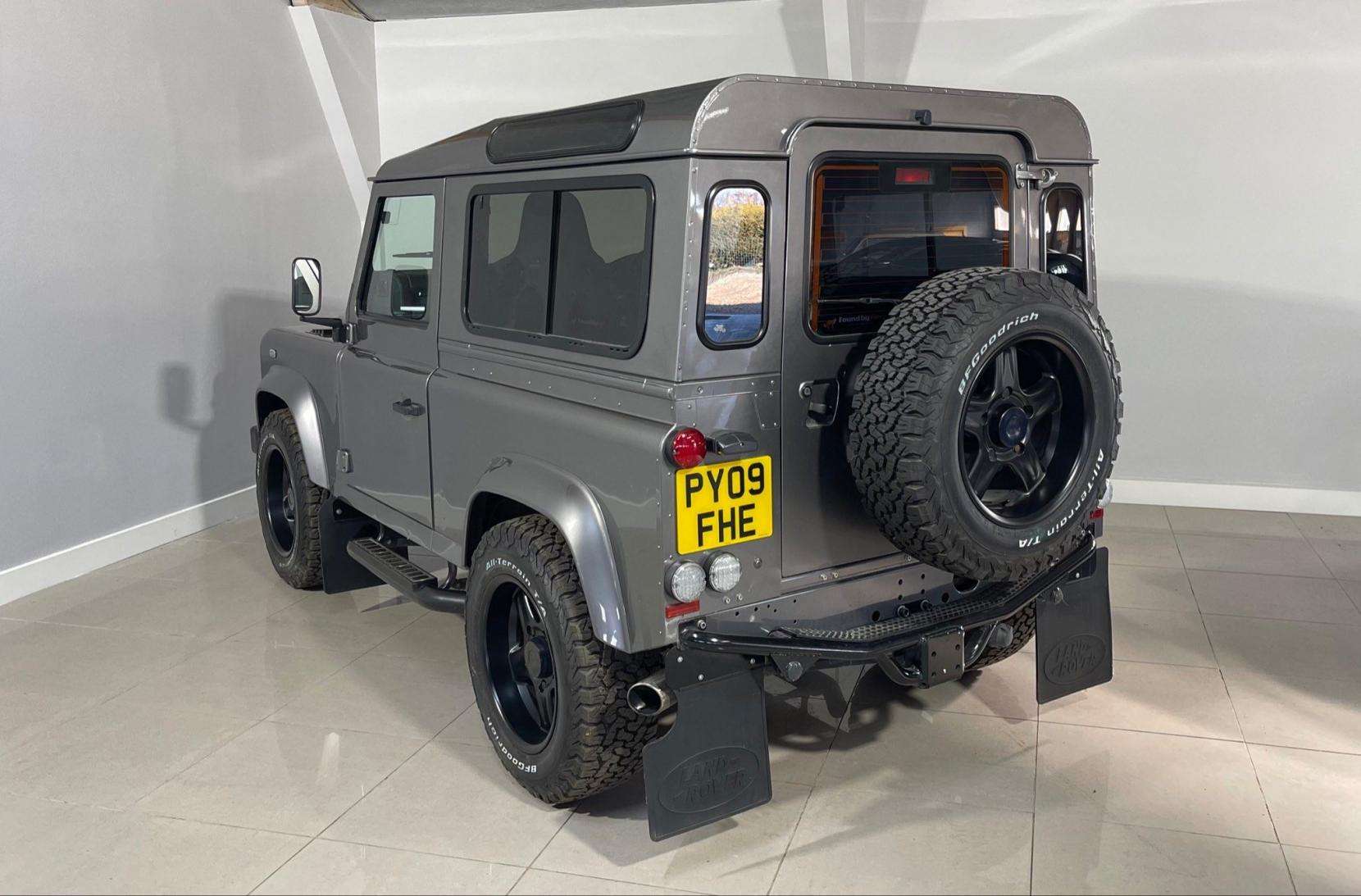 2009 LAND ROVER DEFENDER 2009 LAND ROVER DEFENDER