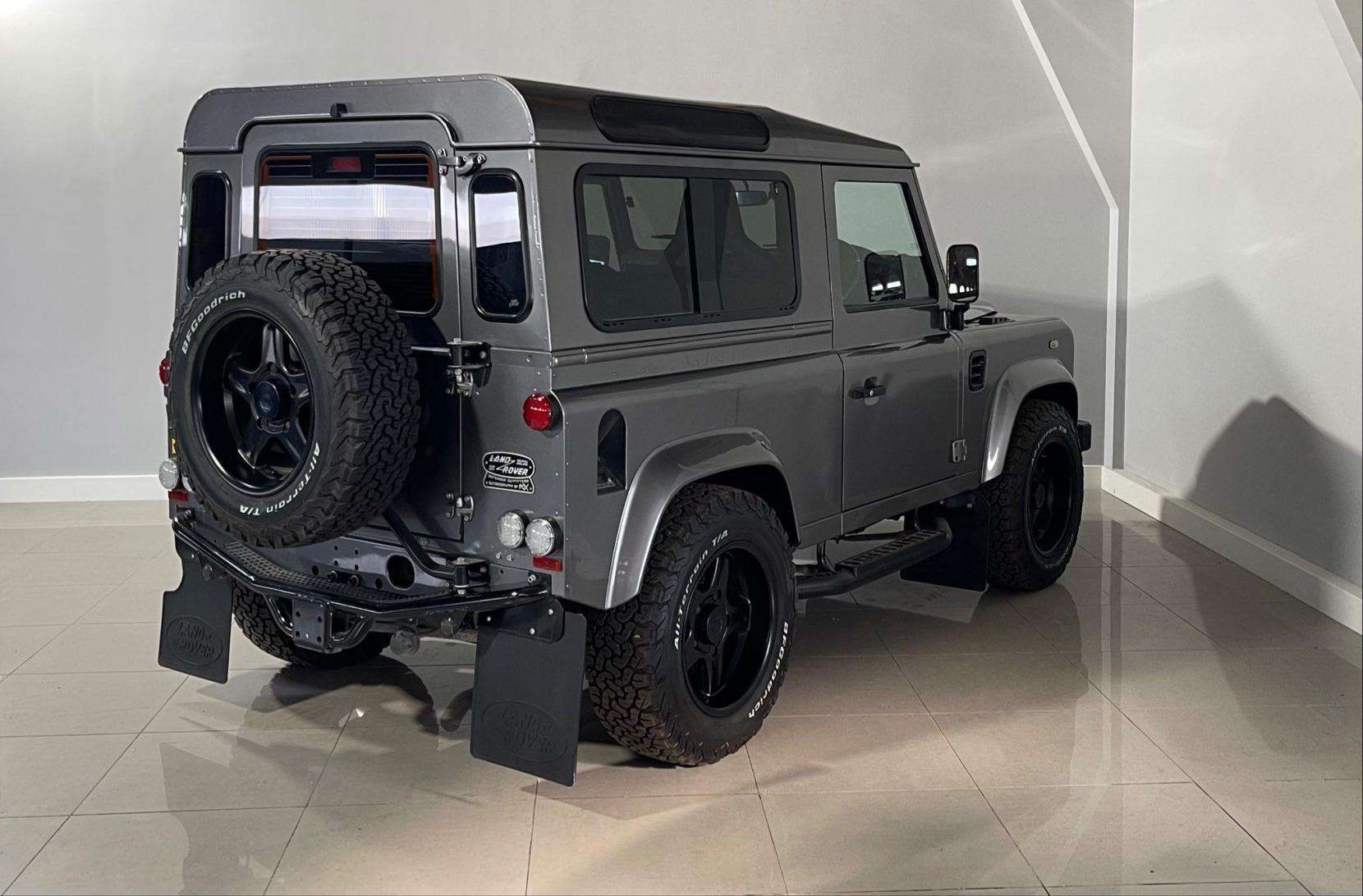 2009 LAND ROVER DEFENDER 2009 LAND ROVER DEFENDER