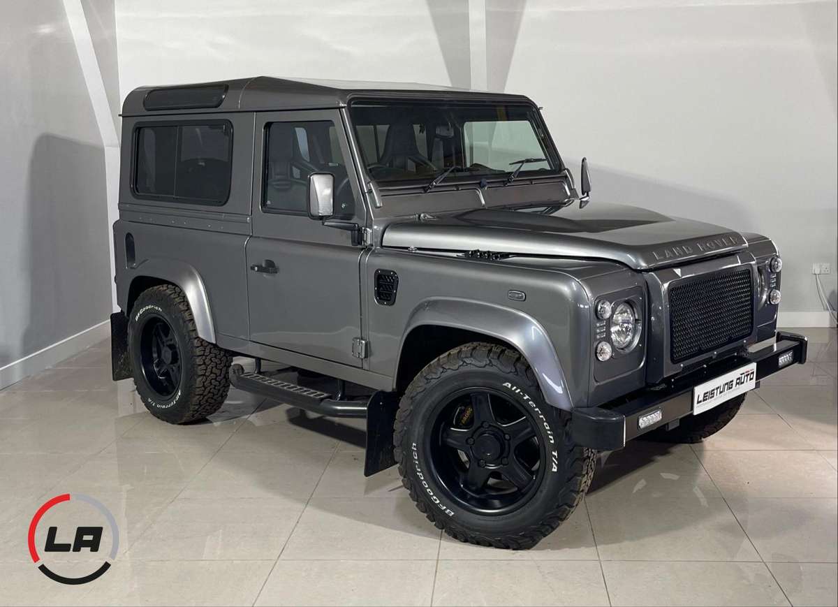 Check out this Land Rover Defender 2009 Petrol Manual