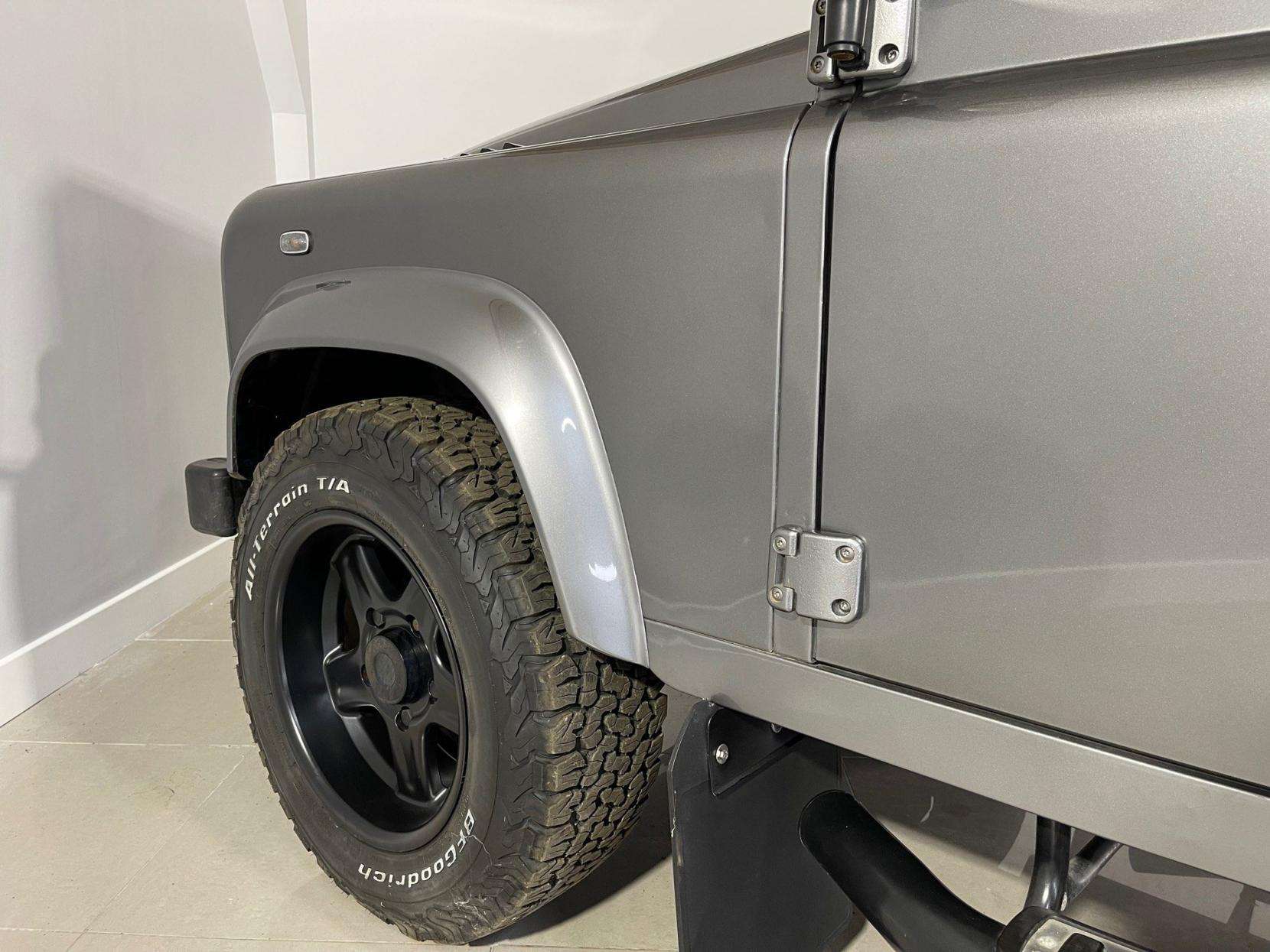 2009 LAND ROVER DEFENDER 2009 LAND ROVER DEFENDER