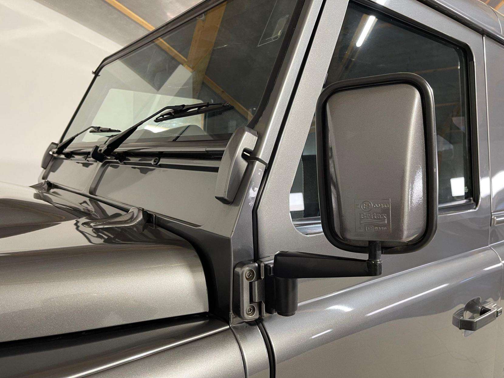 2009 LAND ROVER DEFENDER 2009 LAND ROVER DEFENDER