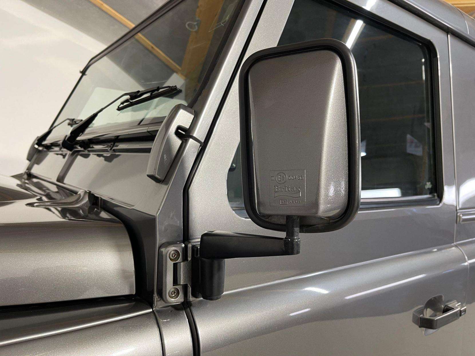 2009 LAND ROVER DEFENDER 2009 LAND ROVER DEFENDER