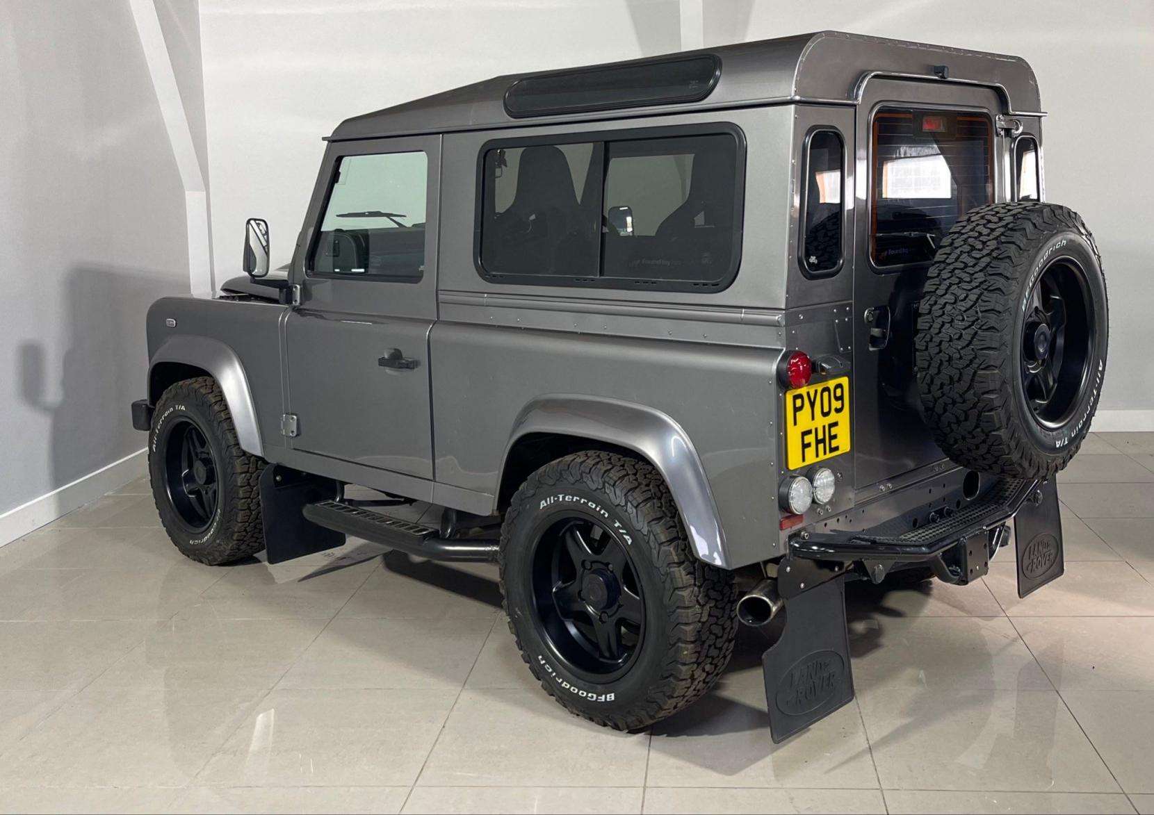 2009 LAND ROVER DEFENDER 2009 LAND ROVER DEFENDER