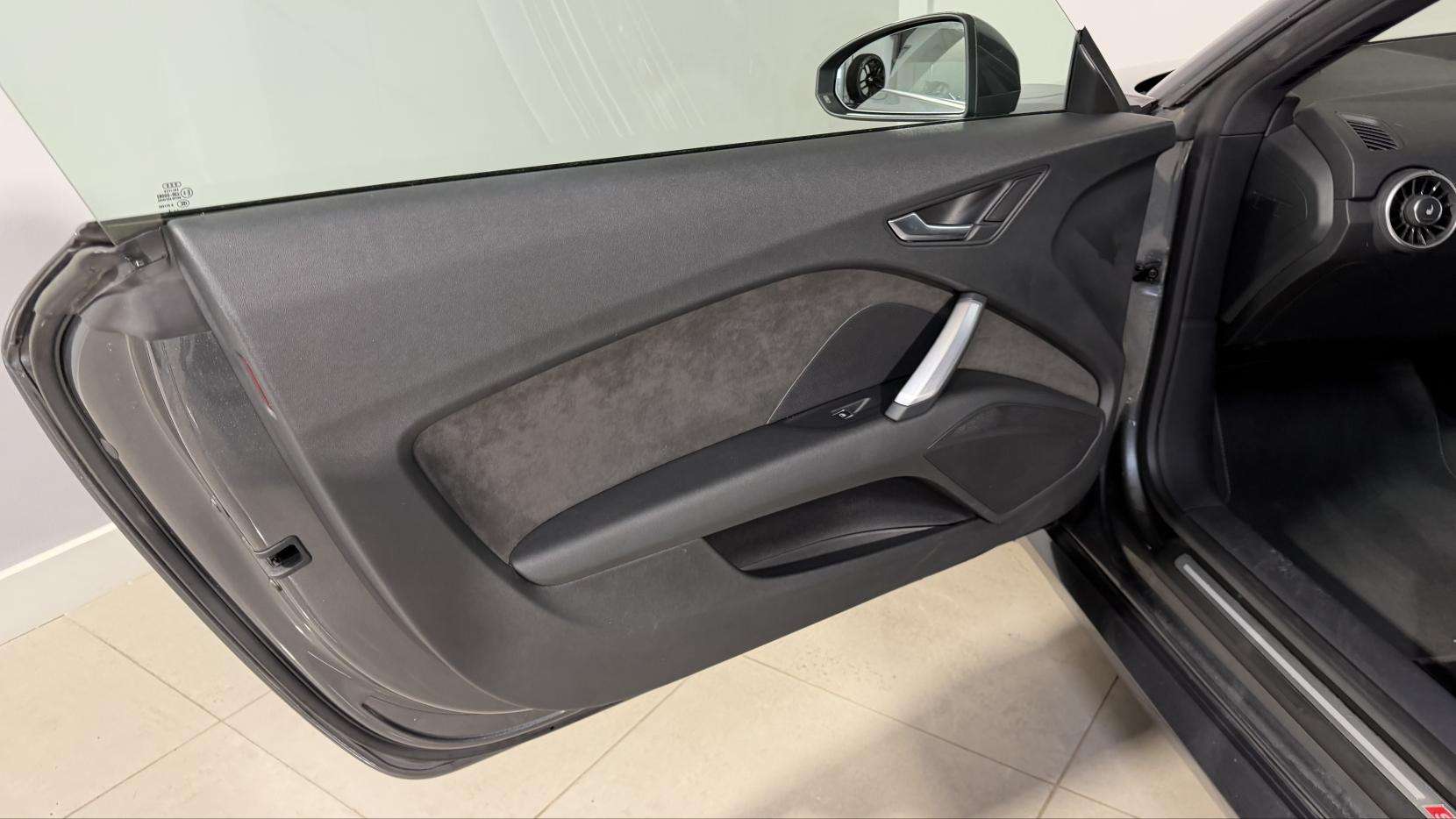 2016 AUDI TT 2016 AUDI TT