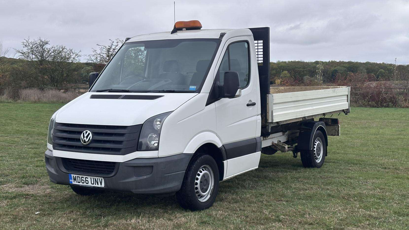 A 2017 VOLKSWAGEN CRAFTER 2.0 TDi BlueMotion Tech CR35 Tipper 2dr Diesel Manual RWD L2 (Caged) (202 g/km, 108 bhp) A 2017 VOLKSWAGEN CRAFTER 2.0 TDi BlueMotion Tech CR35 Tipper 2dr Diesel Manual RWD L2 (Caged) (202 g/km, 108 bhp)