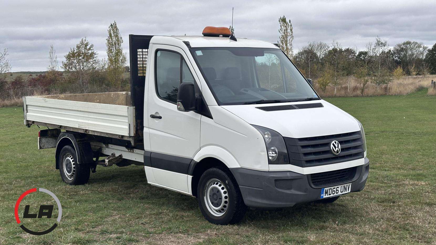 A 2017 VOLKSWAGEN CRAFTER 2.0 TDi BlueMotion Tech CR35 Tipper 2dr Diesel Manual RWD L2 (Caged) (202 g/km, 108 bhp) A 2017 VOLKSWAGEN CRAFTER 2.0 TDi BlueMotion Tech CR35 Tipper 2dr Diesel Manual RWD L2 (Caged) (202 g/km, 108 bhp)