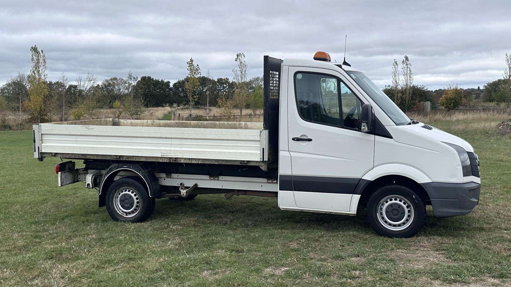 A 2017 VOLKSWAGEN CRAFTER 2.0 TDi BlueMotion Tech CR35 Tipper 2dr Diesel Manual RWD L2 (Caged) (202 g/km, 108 bhp) A 2017 VOLKSWAGEN CRAFTER 2.0 TDi BlueMotion Tech CR35 Tipper 2dr Diesel Manual RWD L2 (Caged) (202 g/km, 108 bhp)