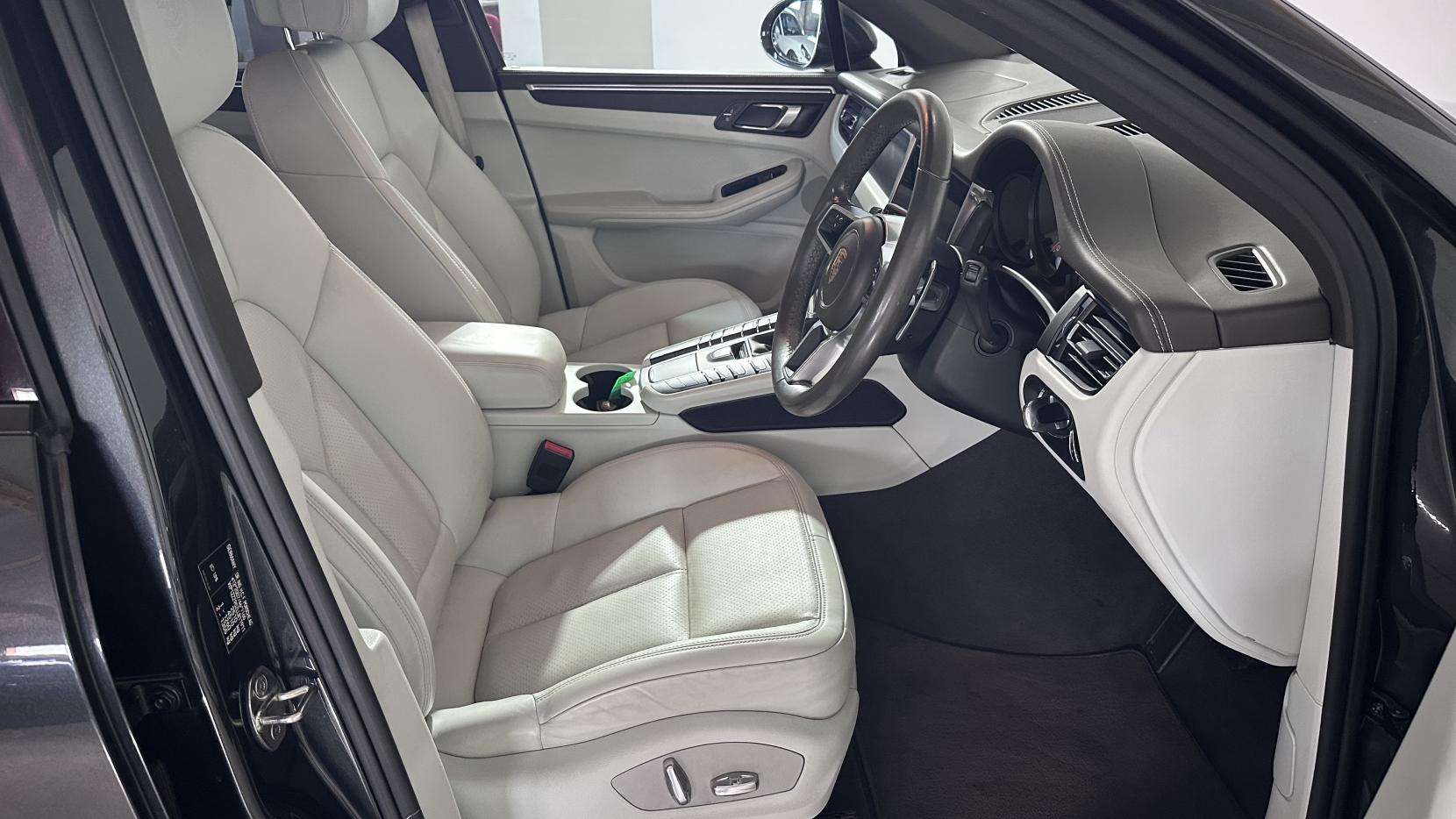 2020 PORSCHE MACAN 2020 PORSCHE MACAN