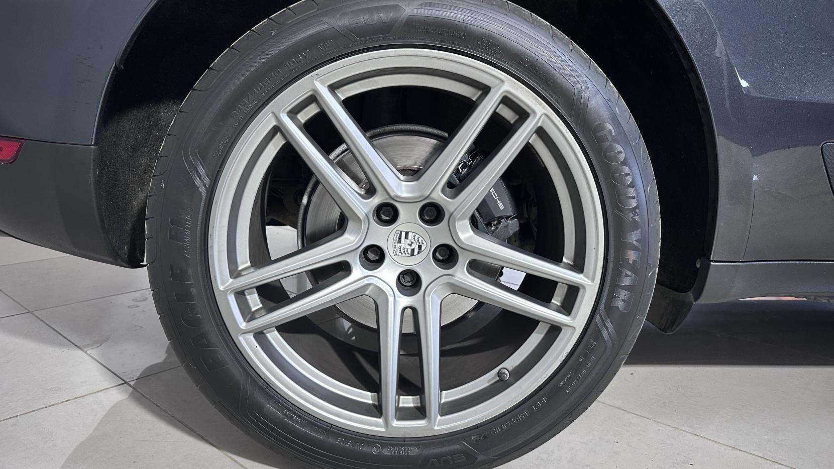 2020 PORSCHE MACAN 2020 PORSCHE MACAN