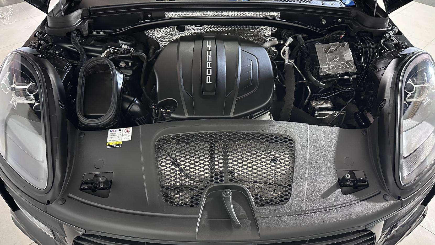 2020 PORSCHE MACAN 2020 PORSCHE MACAN