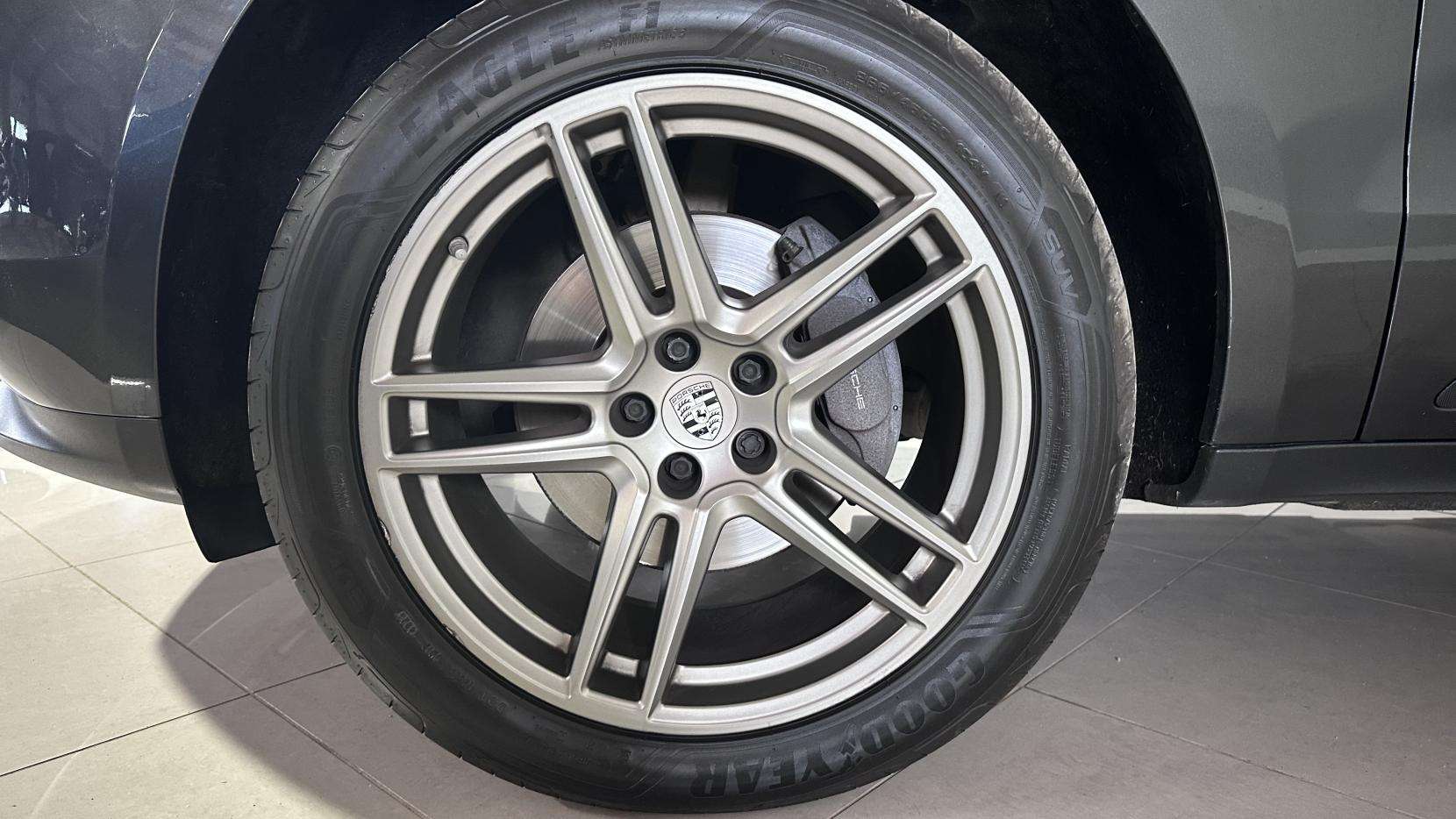 2020 PORSCHE MACAN 2020 PORSCHE MACAN