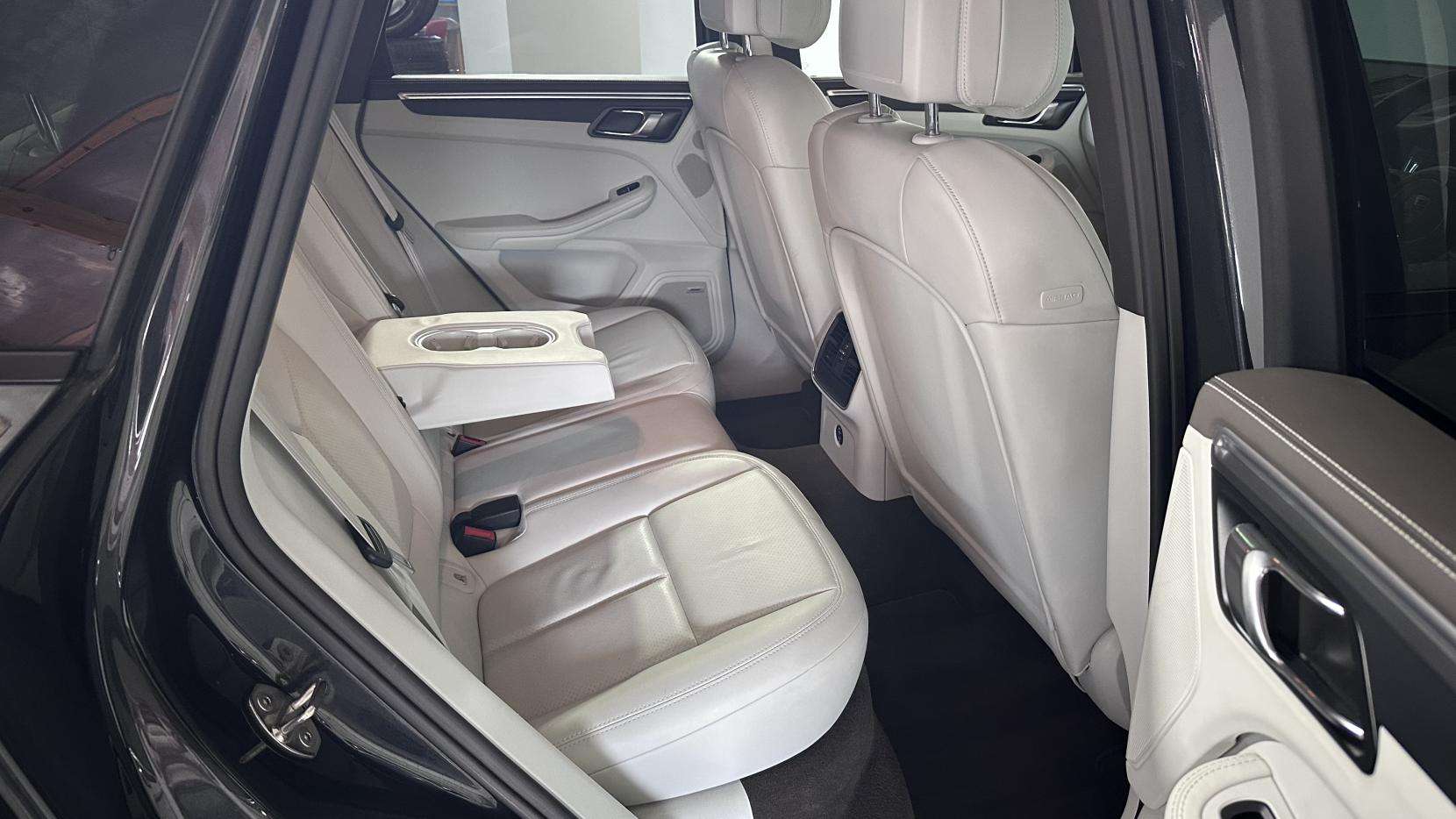 2020 PORSCHE MACAN 2020 PORSCHE MACAN