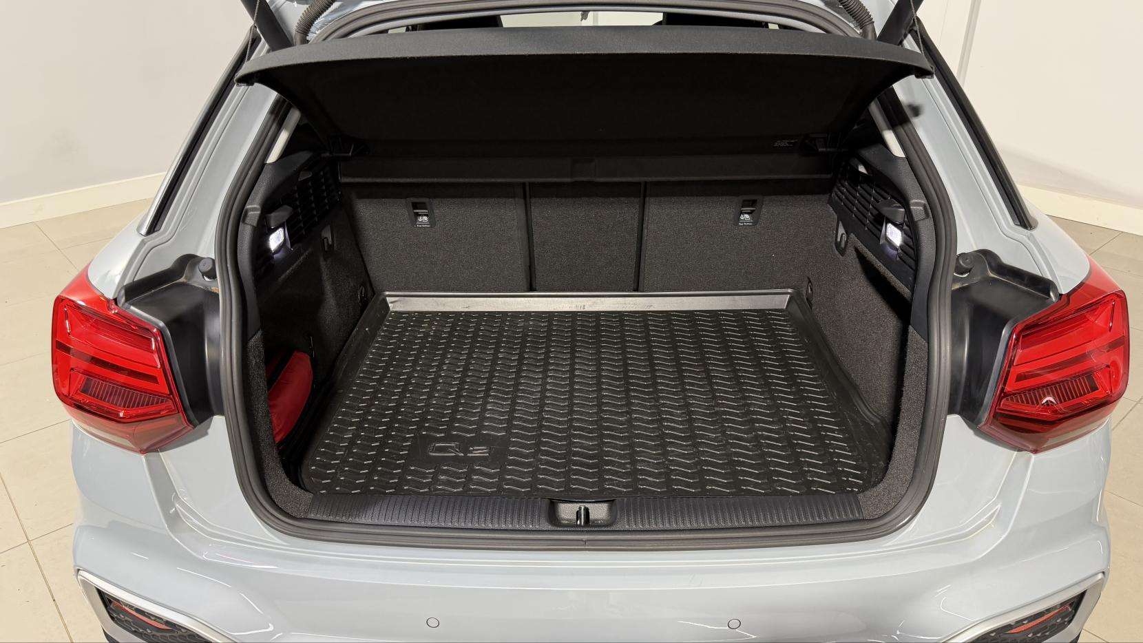 2021 AUDI Q2 2021 AUDI Q2