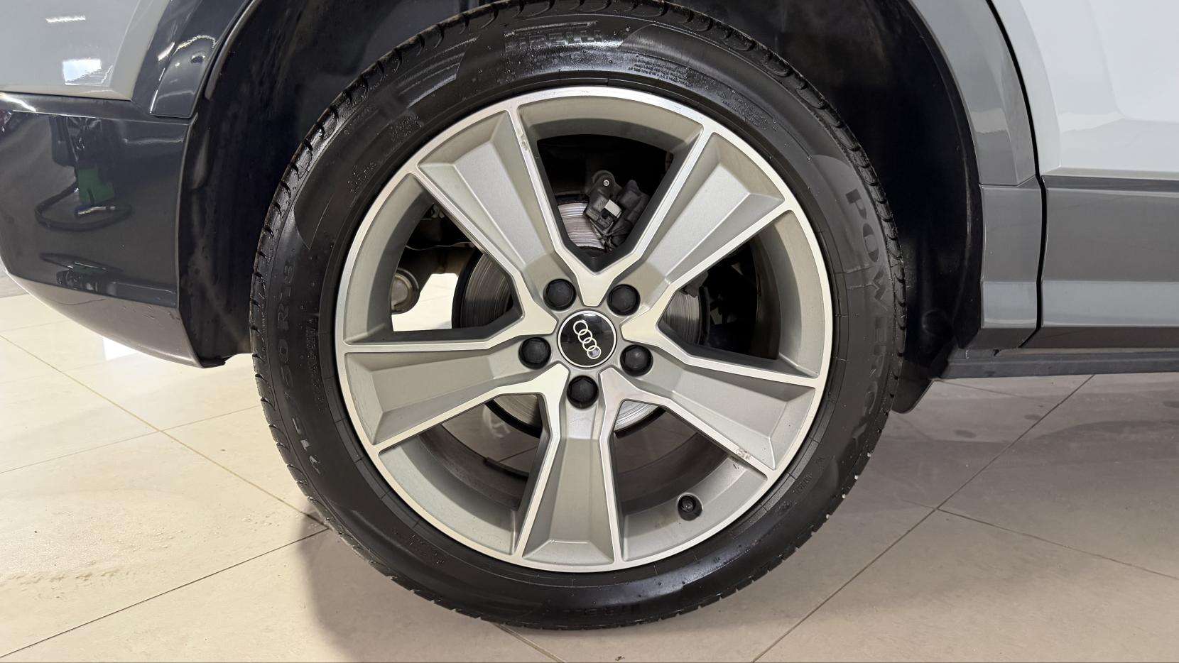2021 AUDI Q2 2021 AUDI Q2