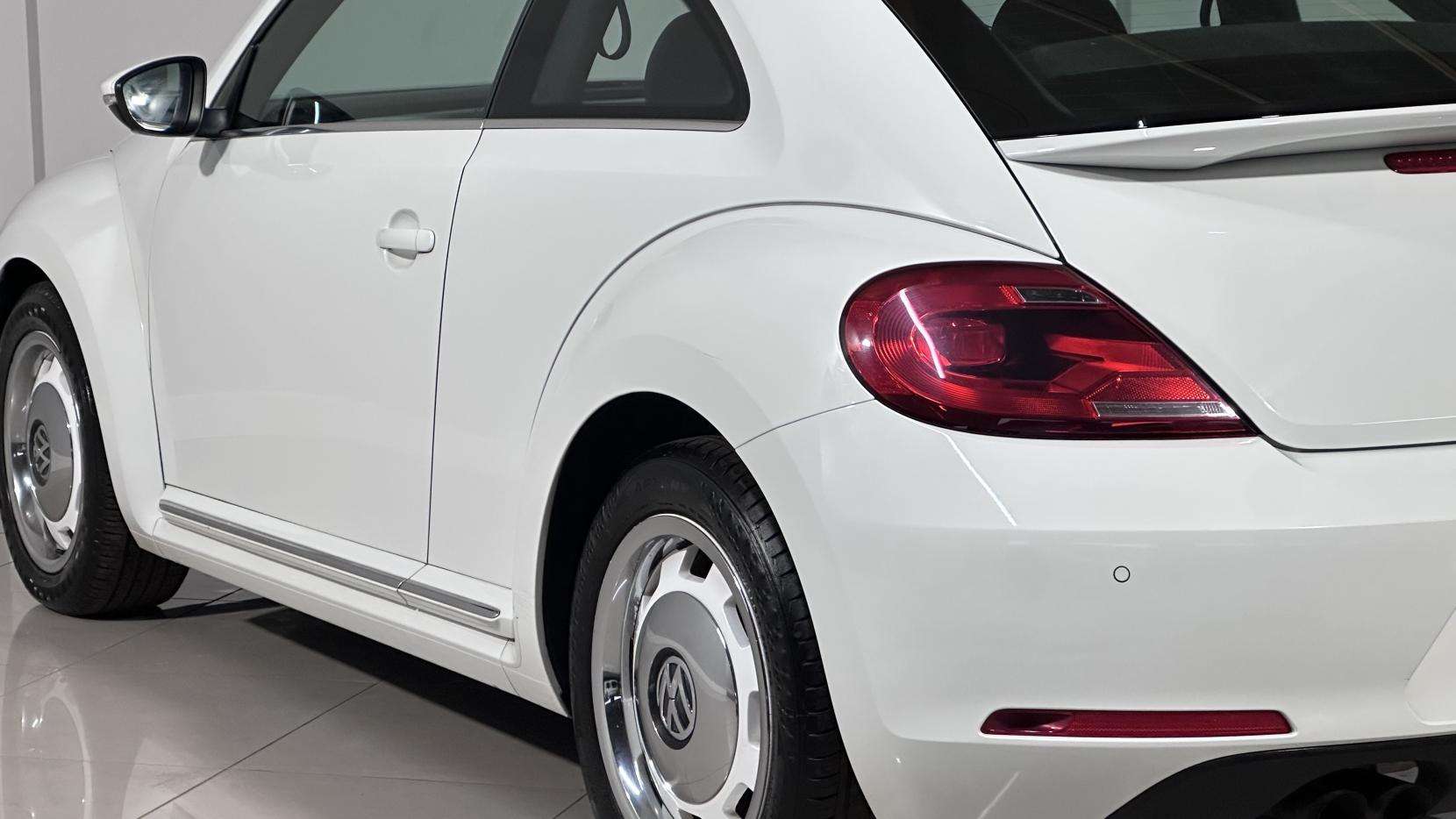 2015 VOLKSWAGEN BEETLE 2015 VOLKSWAGEN BEETLE