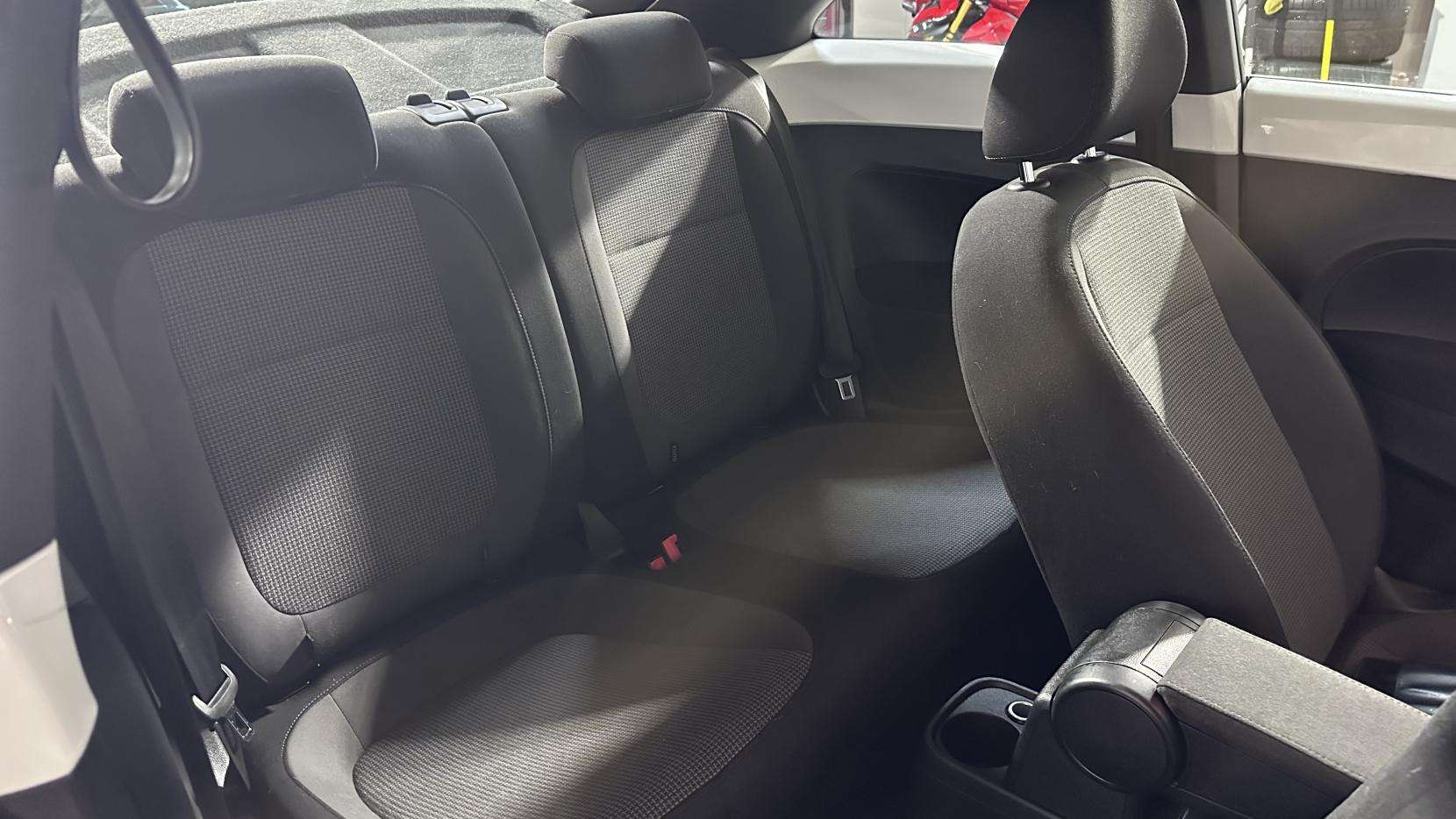 2015 VOLKSWAGEN BEETLE 2015 VOLKSWAGEN BEETLE