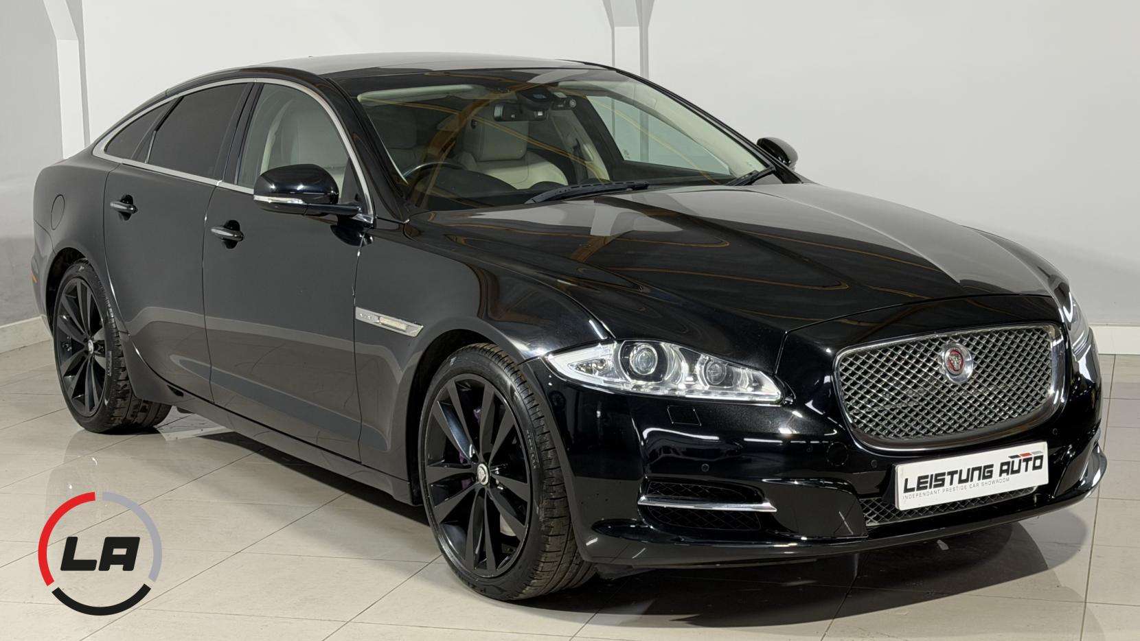 A 2015 JAGUAR XJ 3.0d V6 Portfolio Saloon 4dr Diesel Auto Euro 5 (s/s) (275 ps) A 2015 JAGUAR XJ 3.0d V6 Portfolio Saloon 4dr Diesel Auto Euro 5 (s/s) (275 ps)