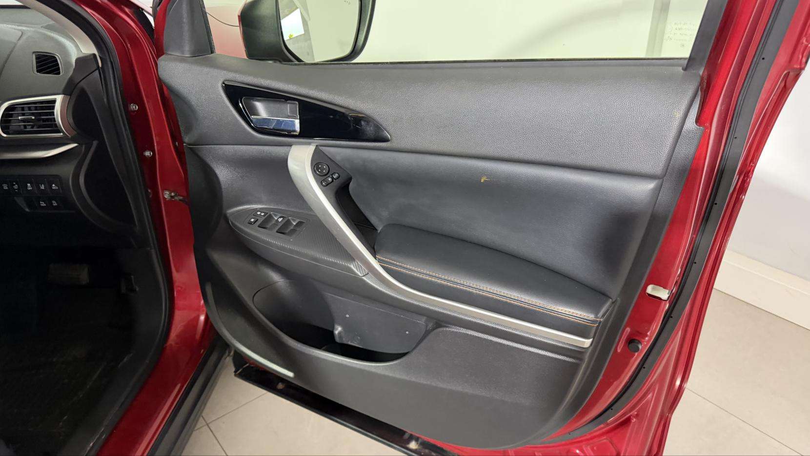 2018 MITSUBISHI ECLIPSE CROSS 2018 MITSUBISHI ECLIPSE CROSS
