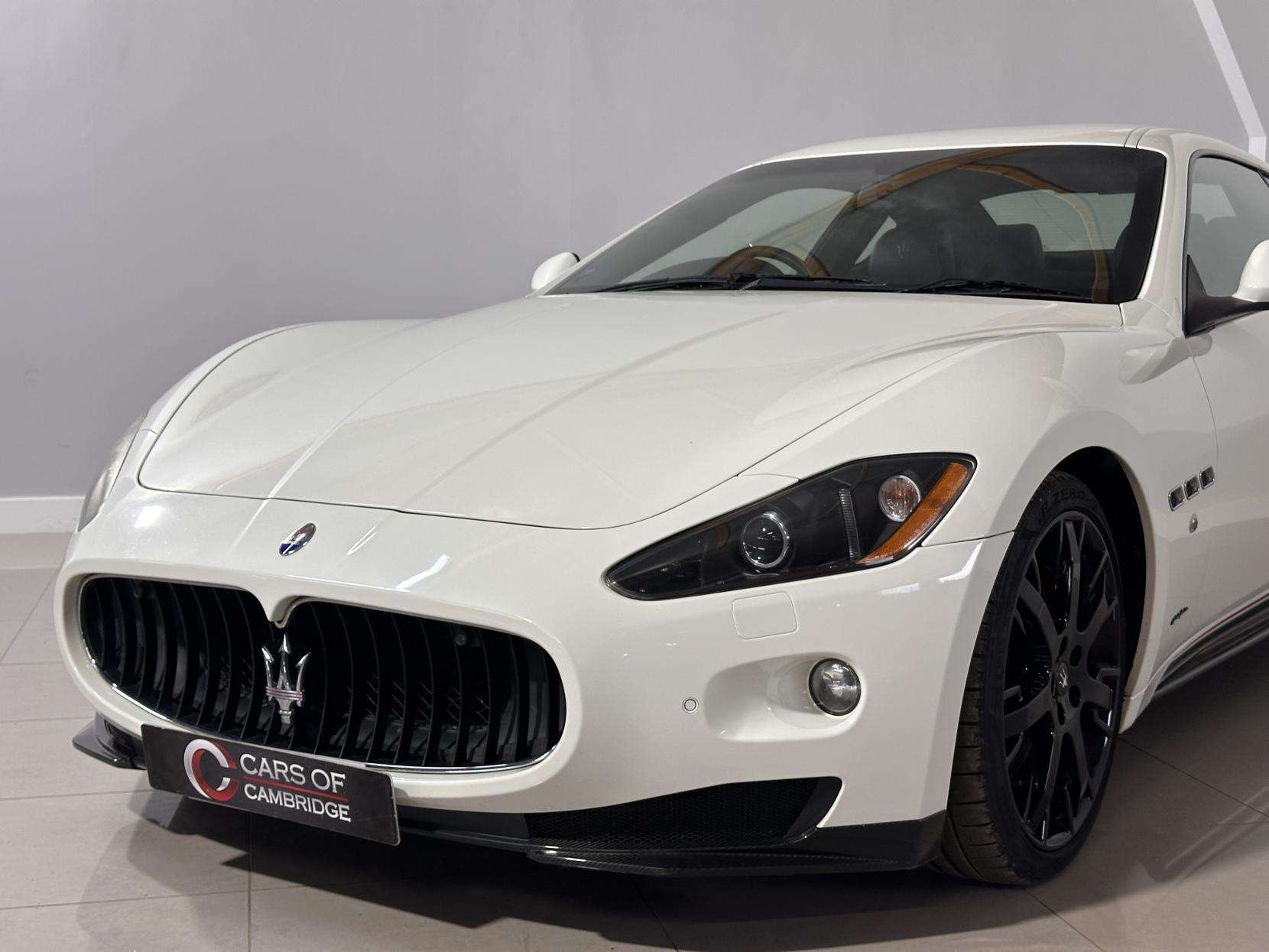 2012 MASERATI GRANTURISMO 2012 MASERATI GRANTURISMO