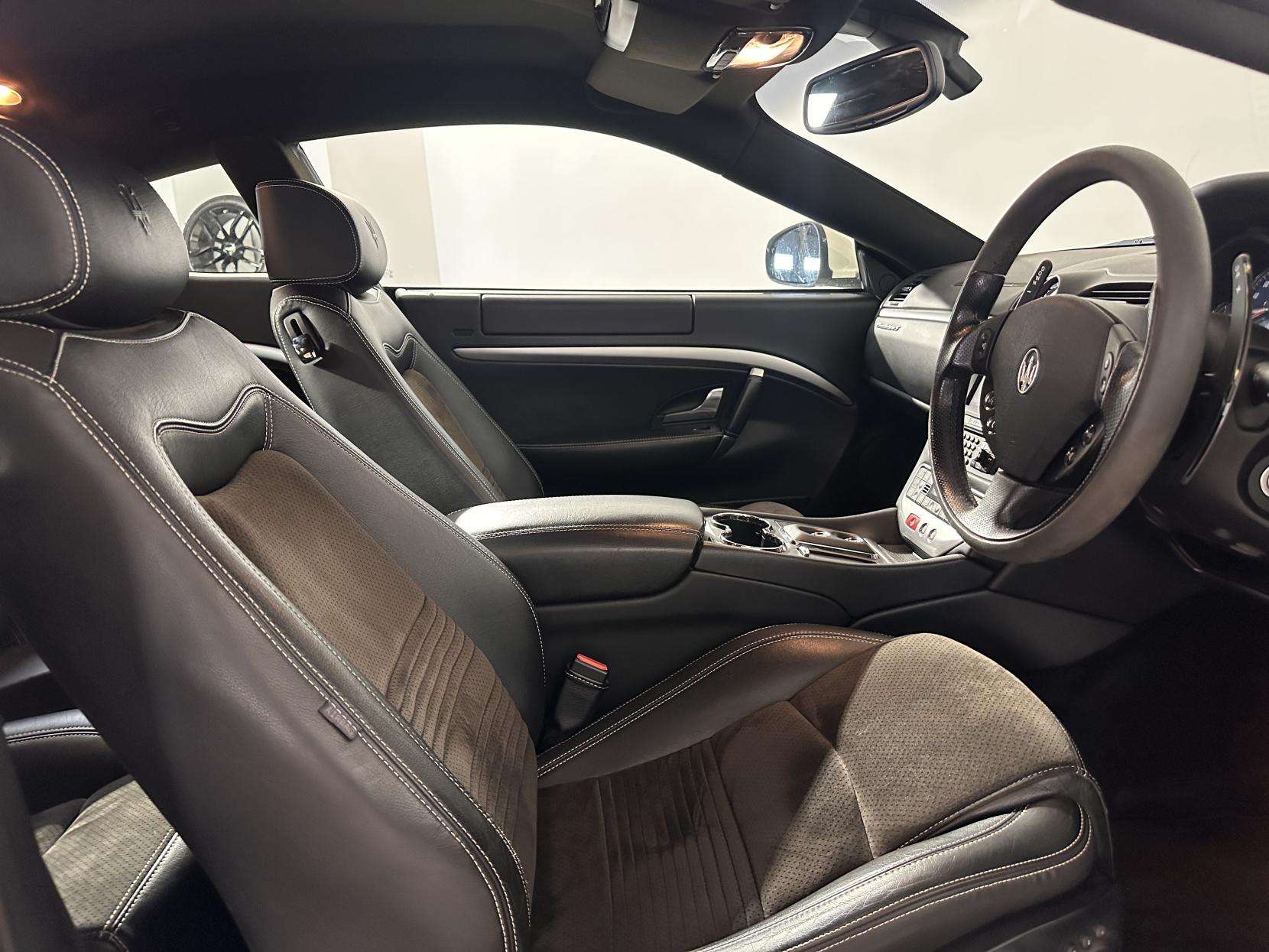 2012 MASERATI GRANTURISMO 2012 MASERATI GRANTURISMO