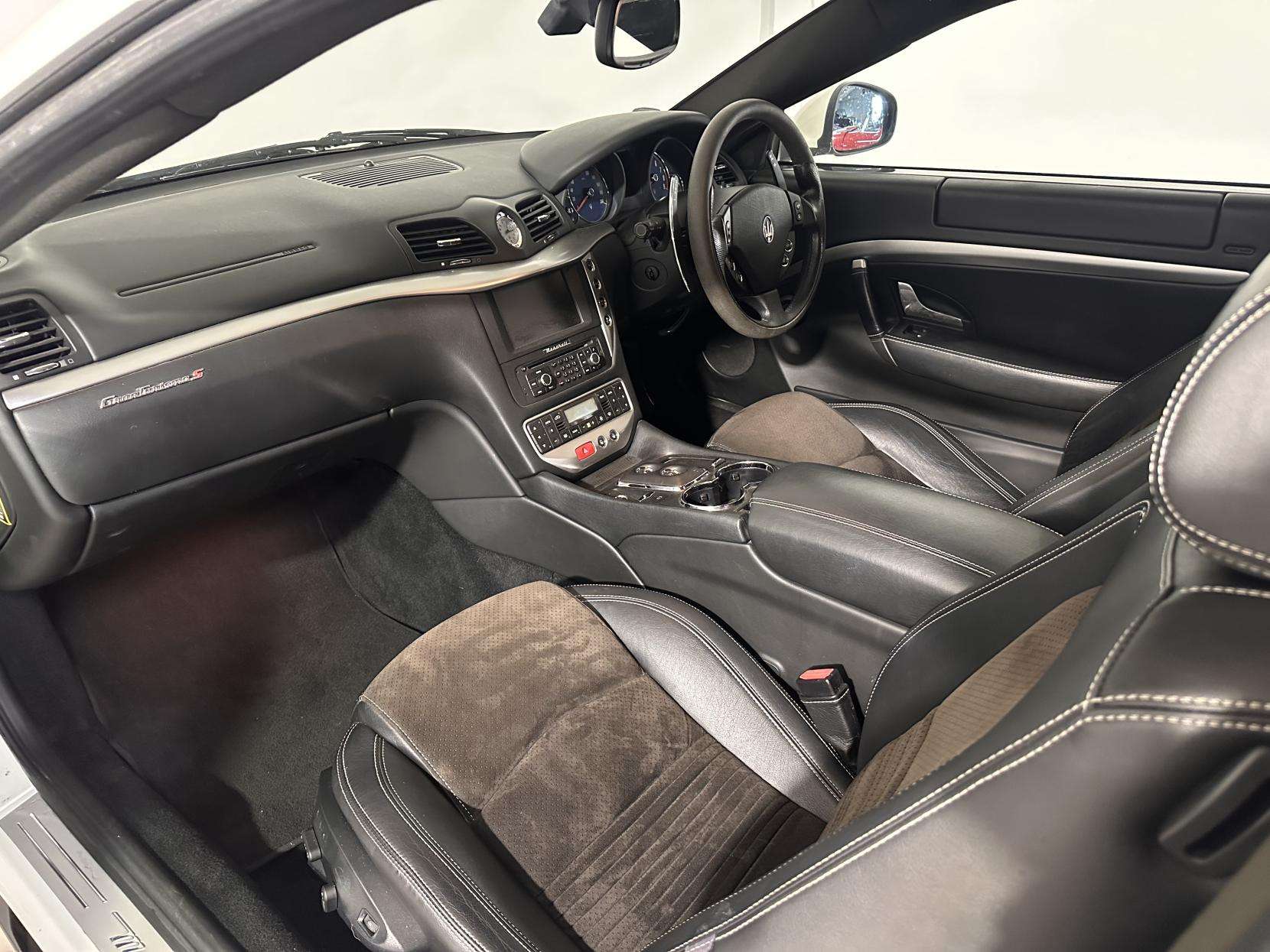 2012 MASERATI GRANTURISMO 2012 MASERATI GRANTURISMO