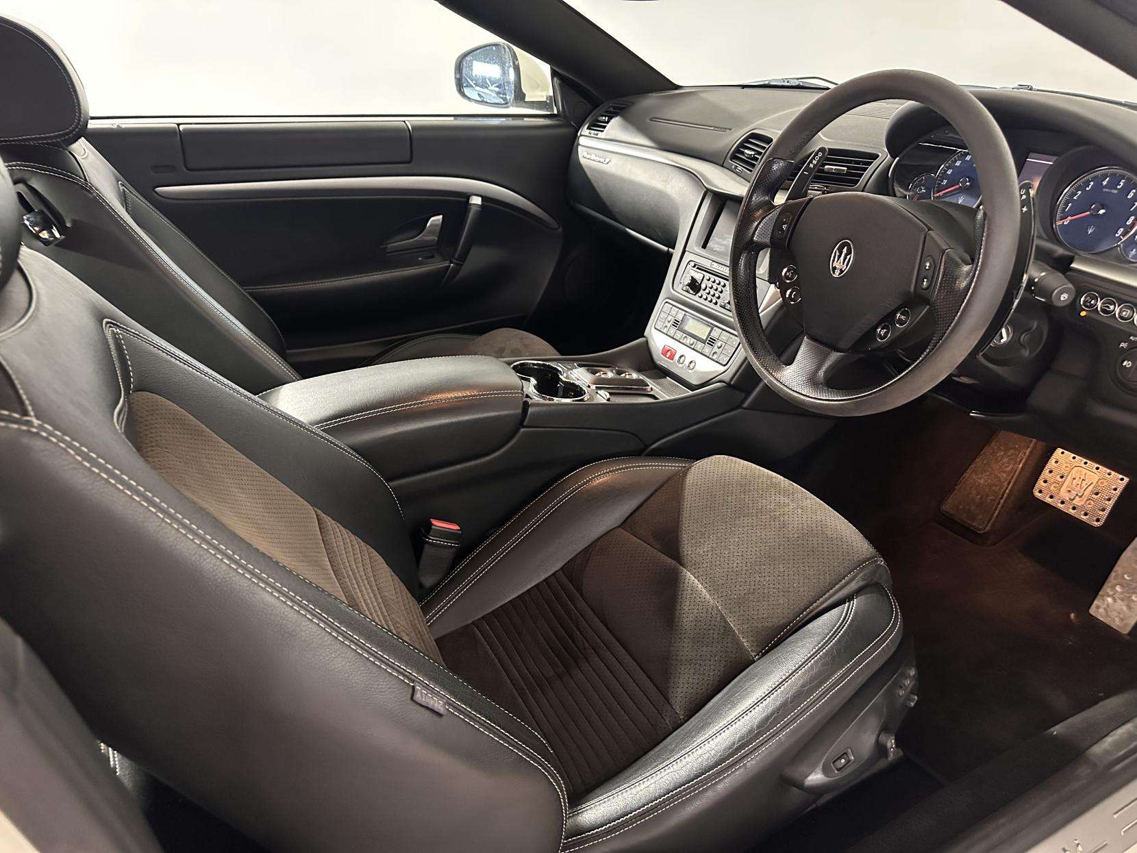 2012 MASERATI GRANTURISMO 2012 MASERATI GRANTURISMO